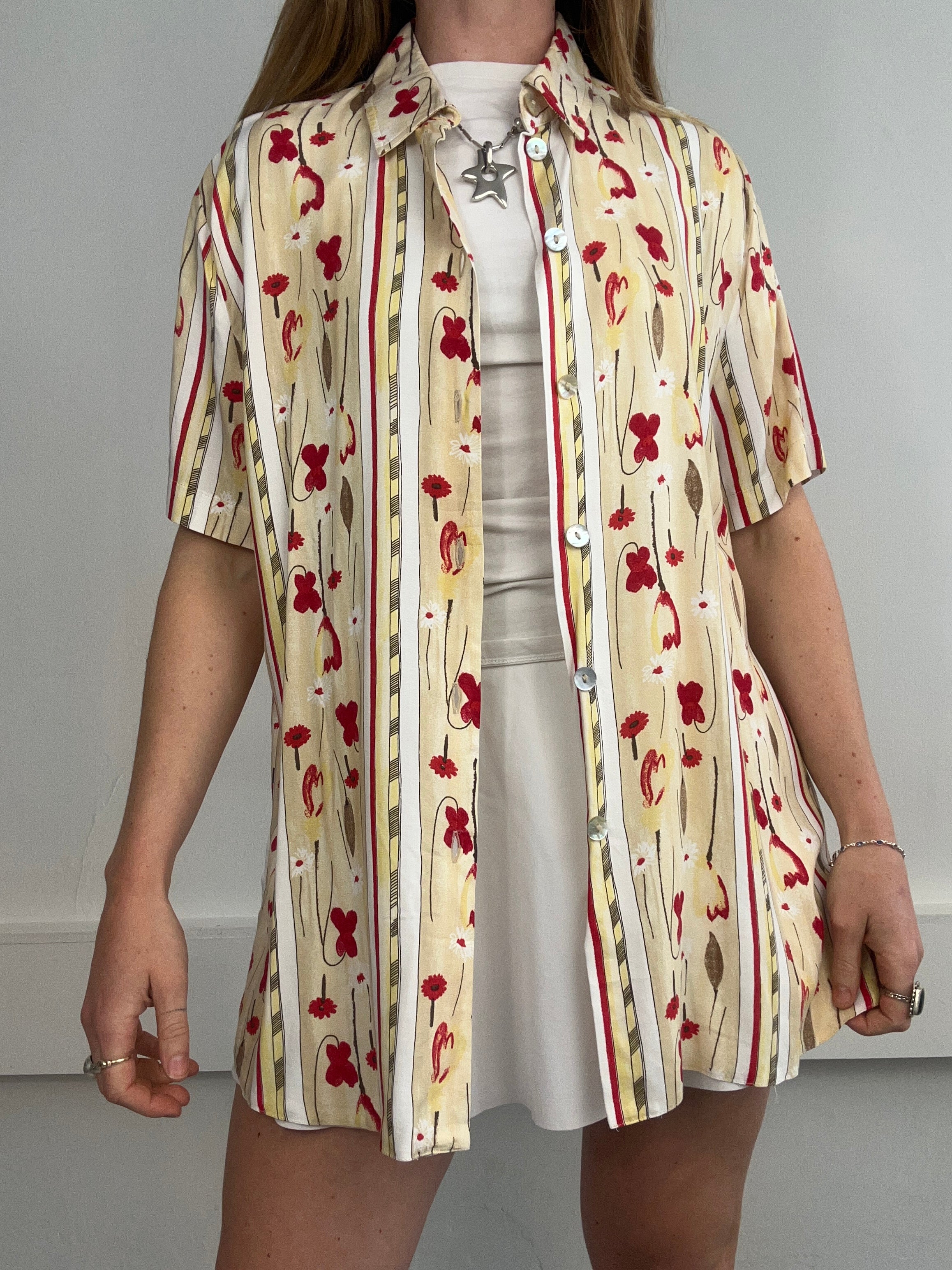 Floral 90's Shirt Size m