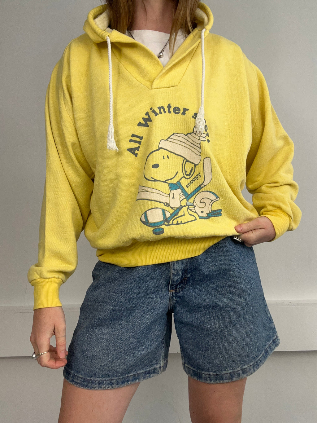Yellow Snoopy 90's Hoodie Size S/M