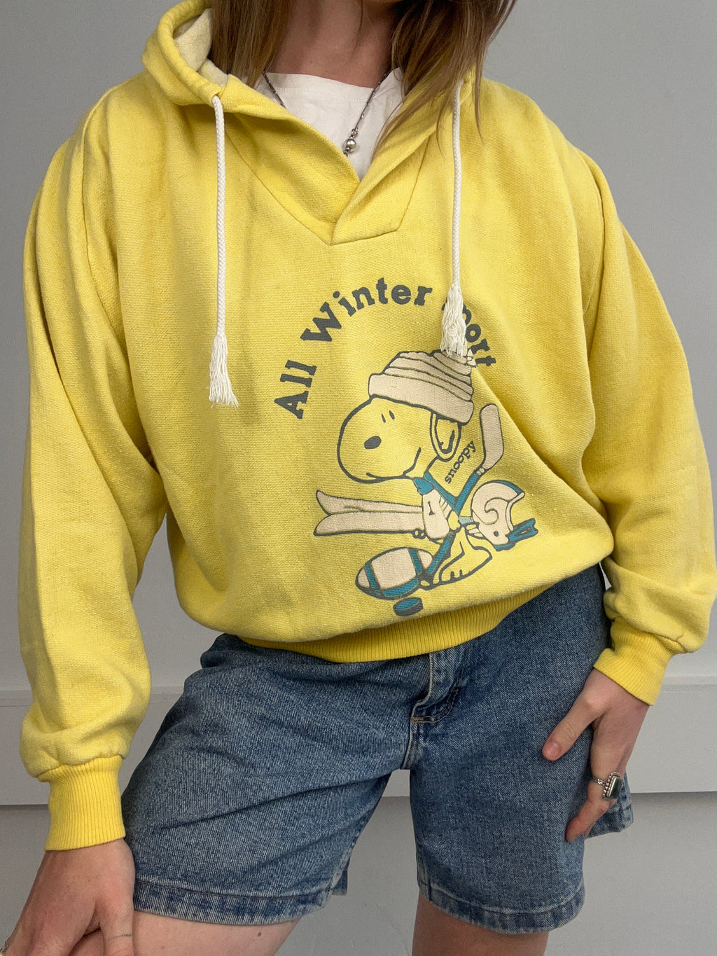 Yellow Snoopy 90's Hoodie Size S/M