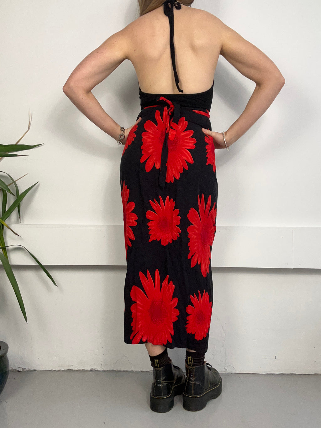 Red Daisy print Wrap Skirt Size 8/10/12