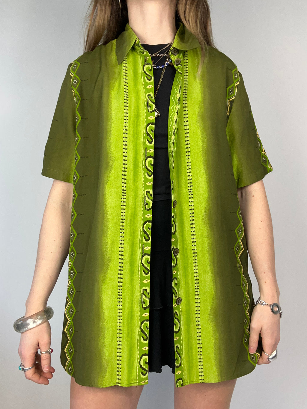 Green Ombre 90's Shirt Size L