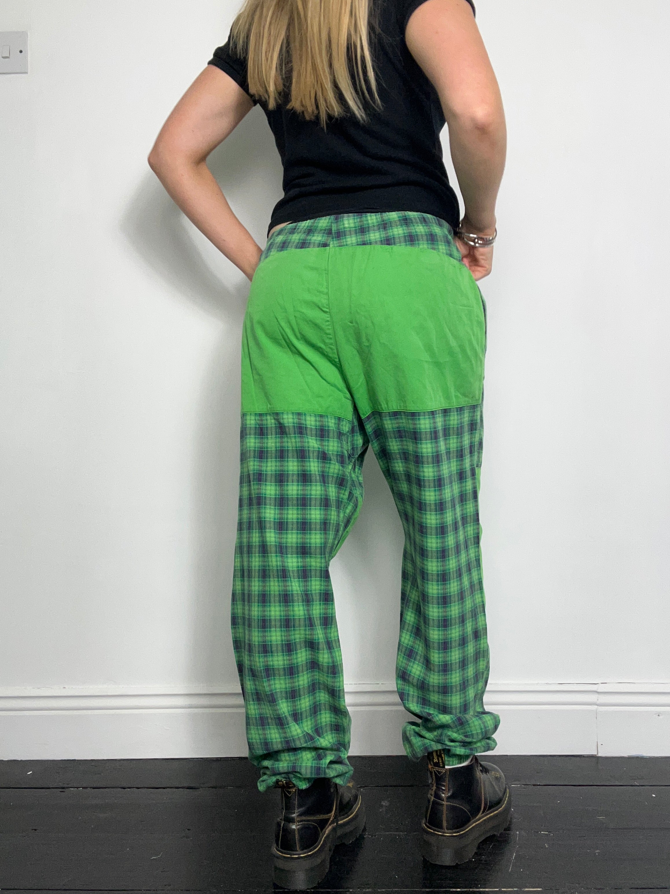 Green Tartan Rock Climbing Pants Size 10/12