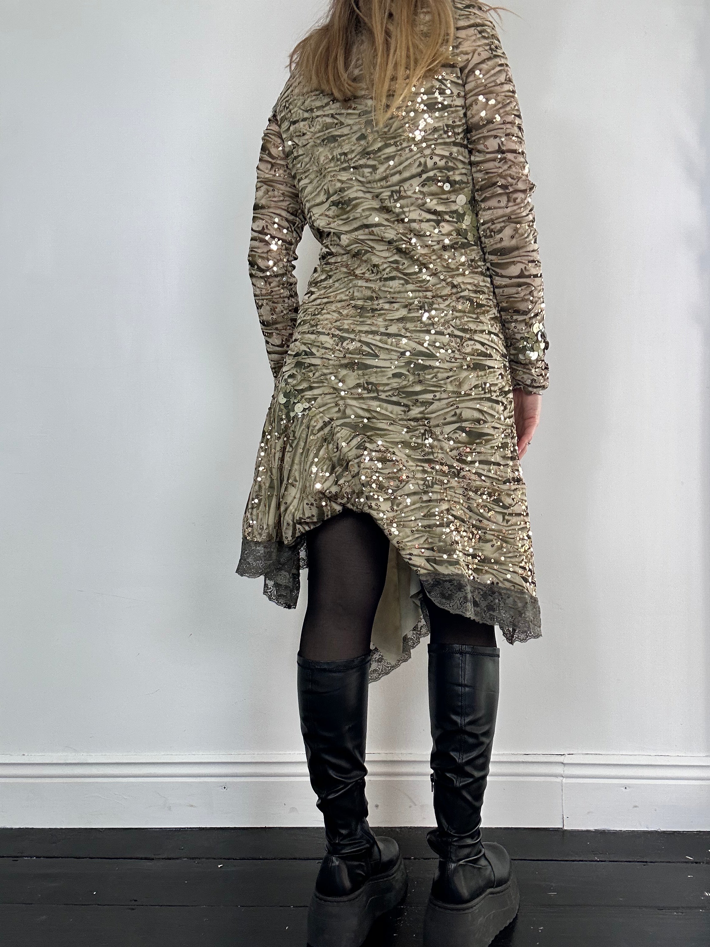 V neck Sequin Mesh Dress Size 12