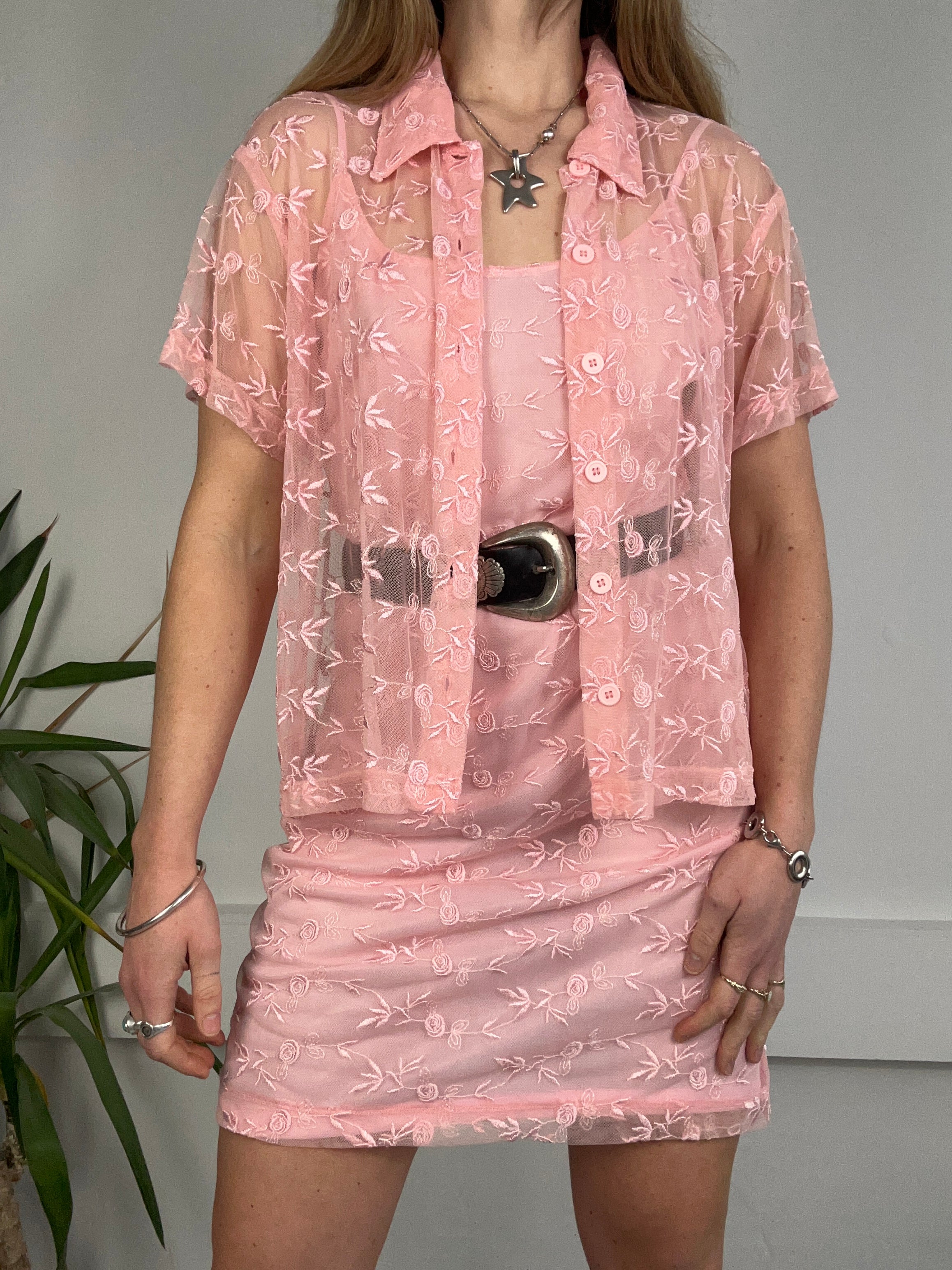 Pink embroured 90's Dress And Shirt Size 10