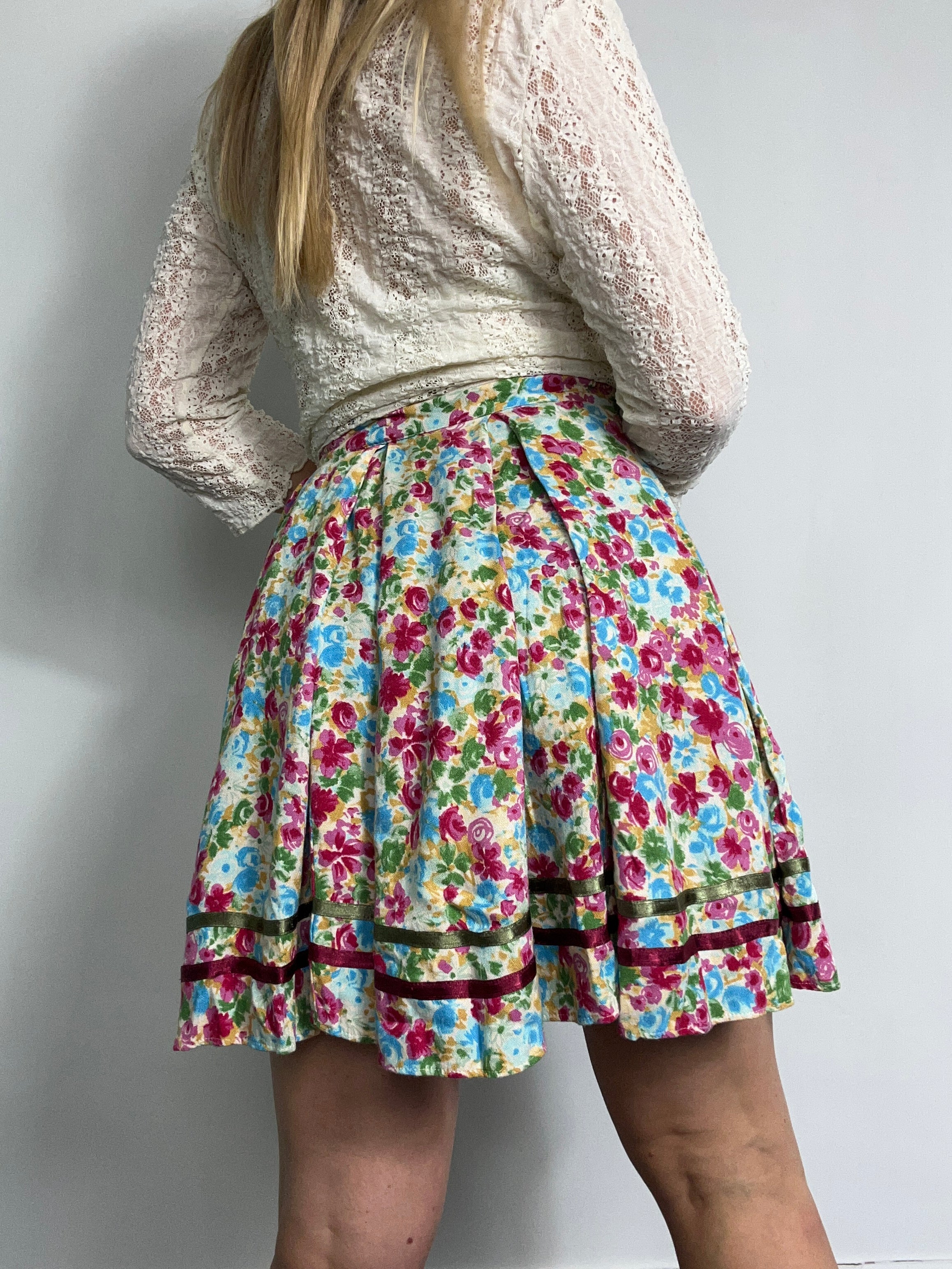 Floral 80's Skirt Size 8