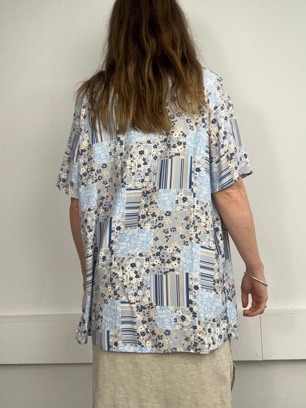 Floral Baby Blue 90's Shirt Size L