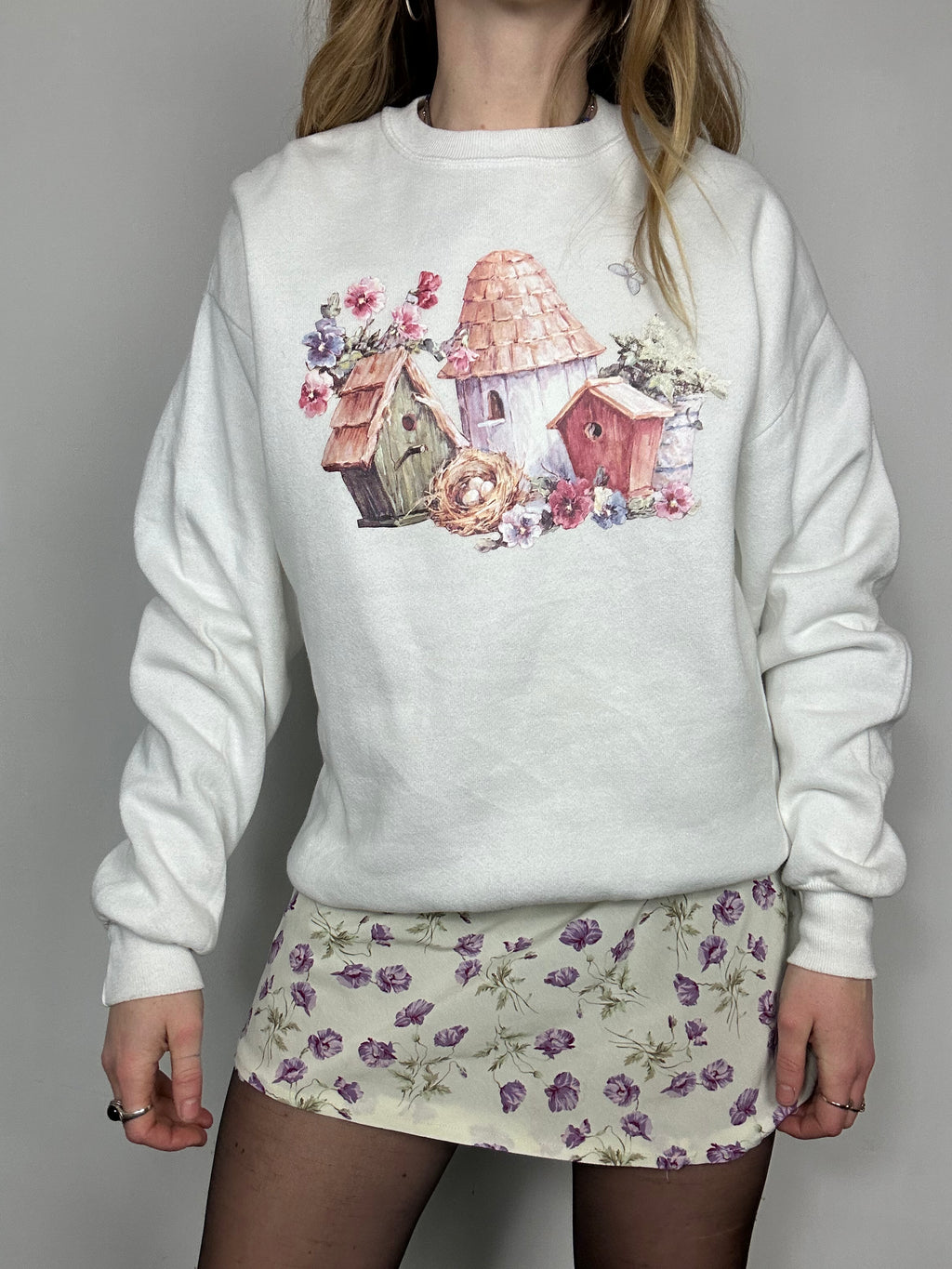 White 90's House Print Sweater Size S