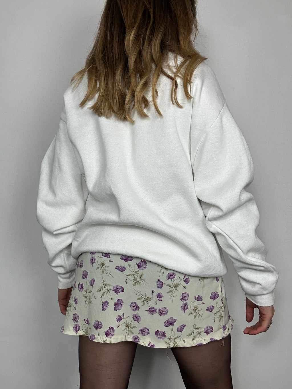 White 90's House Print Sweater Size S