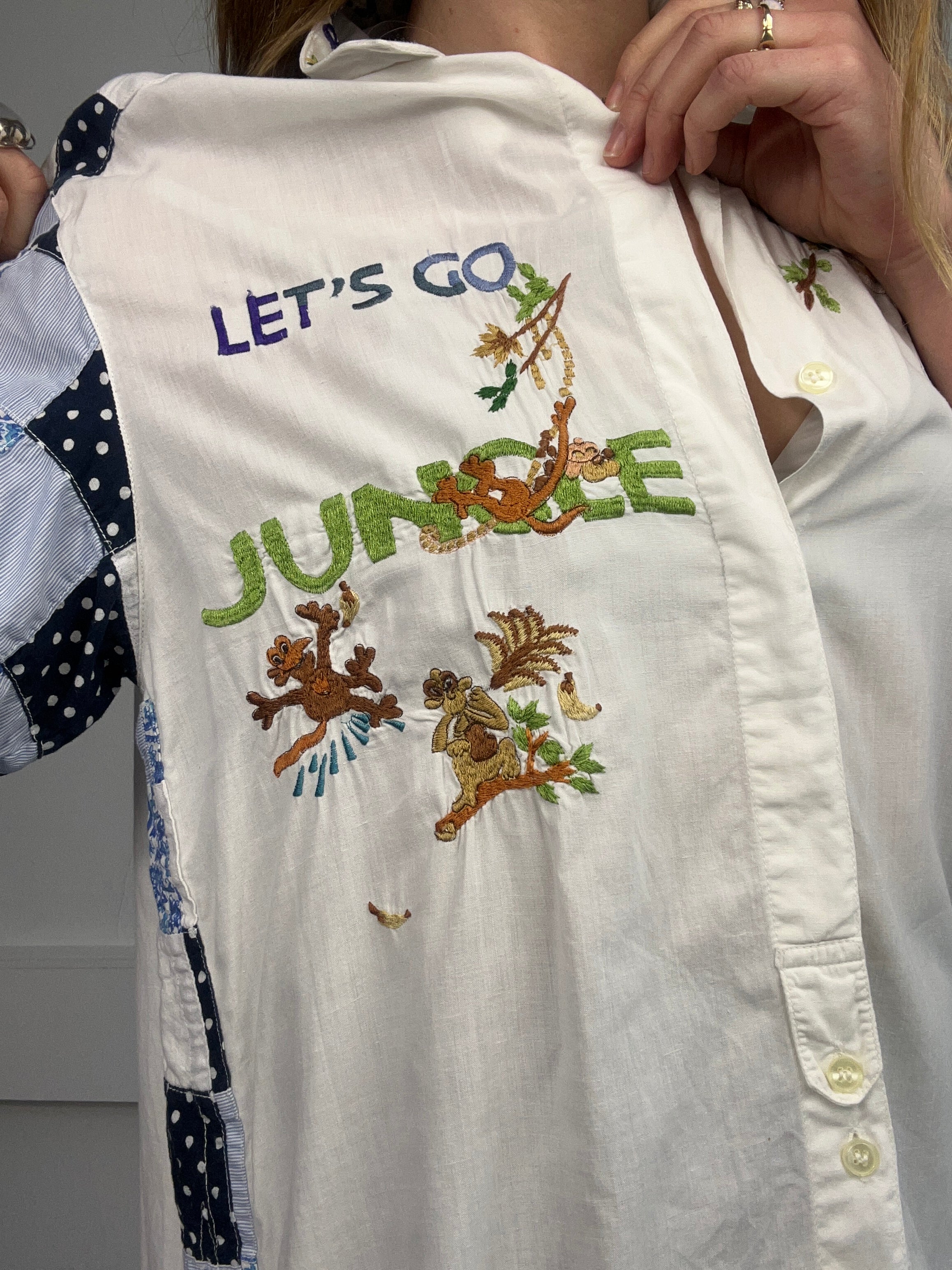 Jungle 90's Embroidered Shirt Size 12