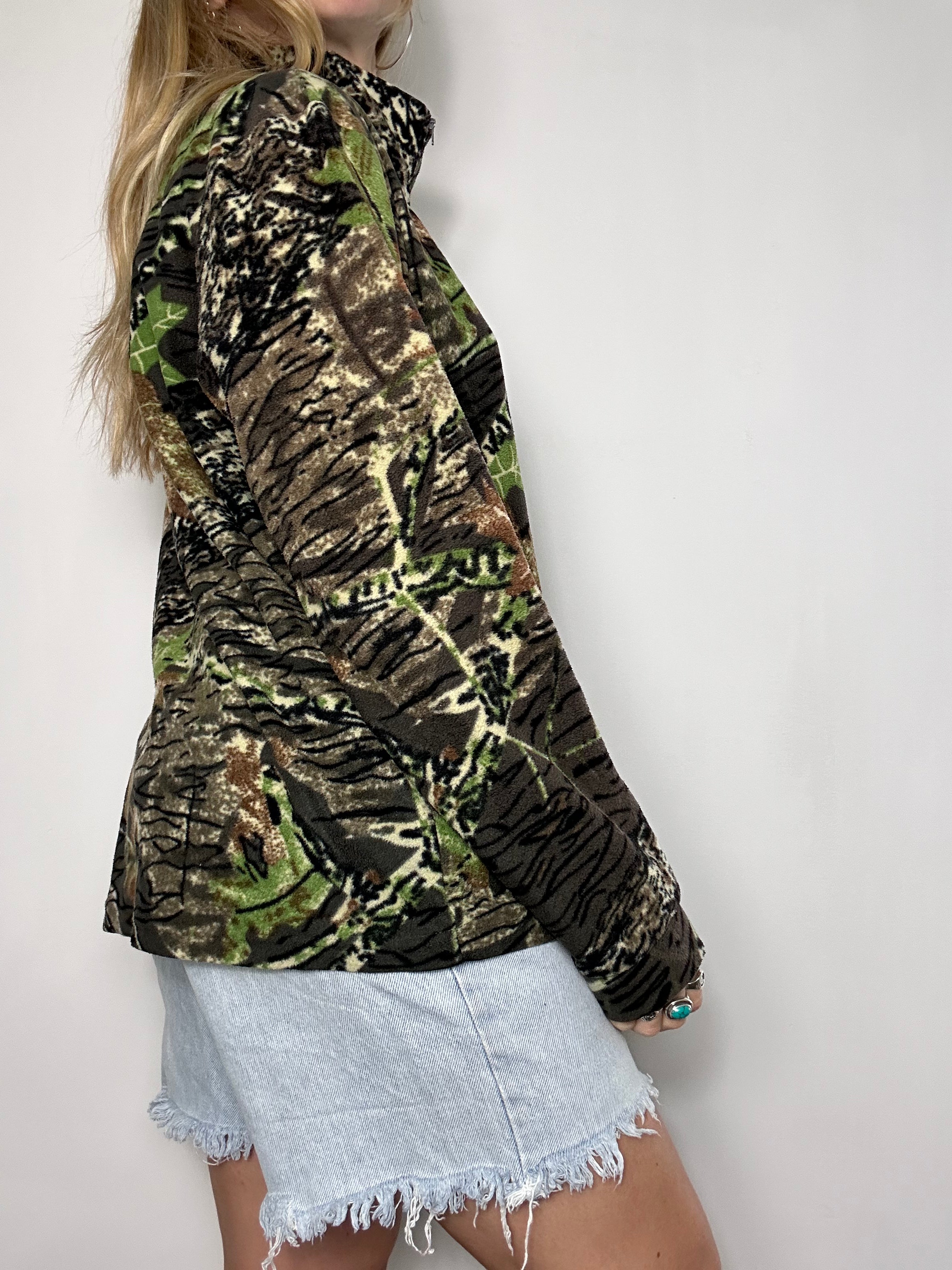Camo Half Zip Fleece Size M