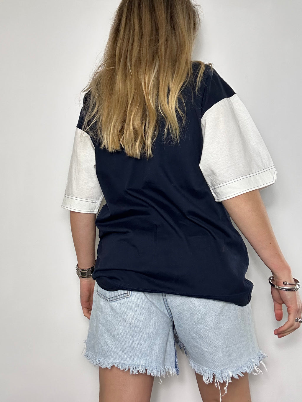 Fila Navy And Cream 90's Tee Size l