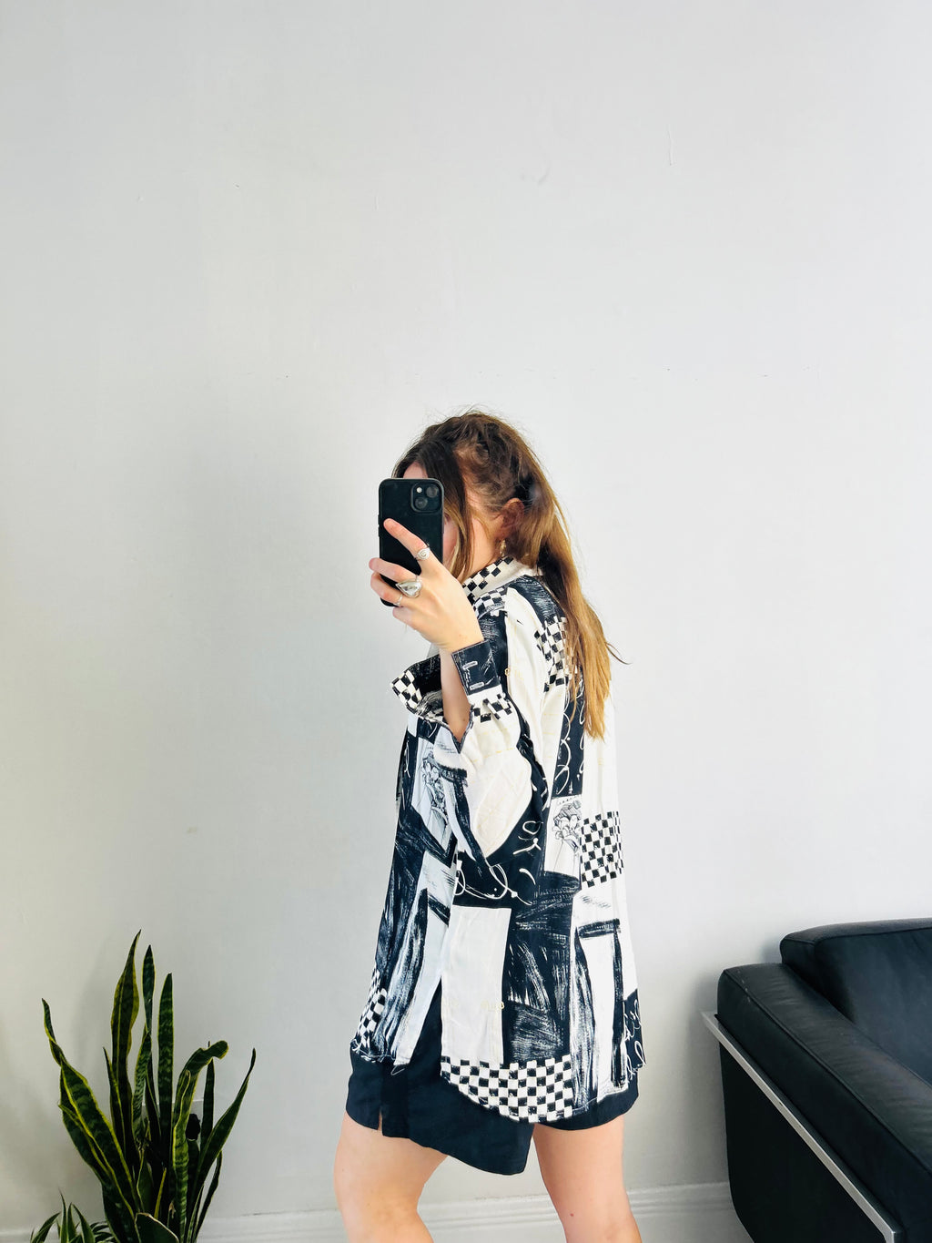 monochrome 80's Shirt Size M