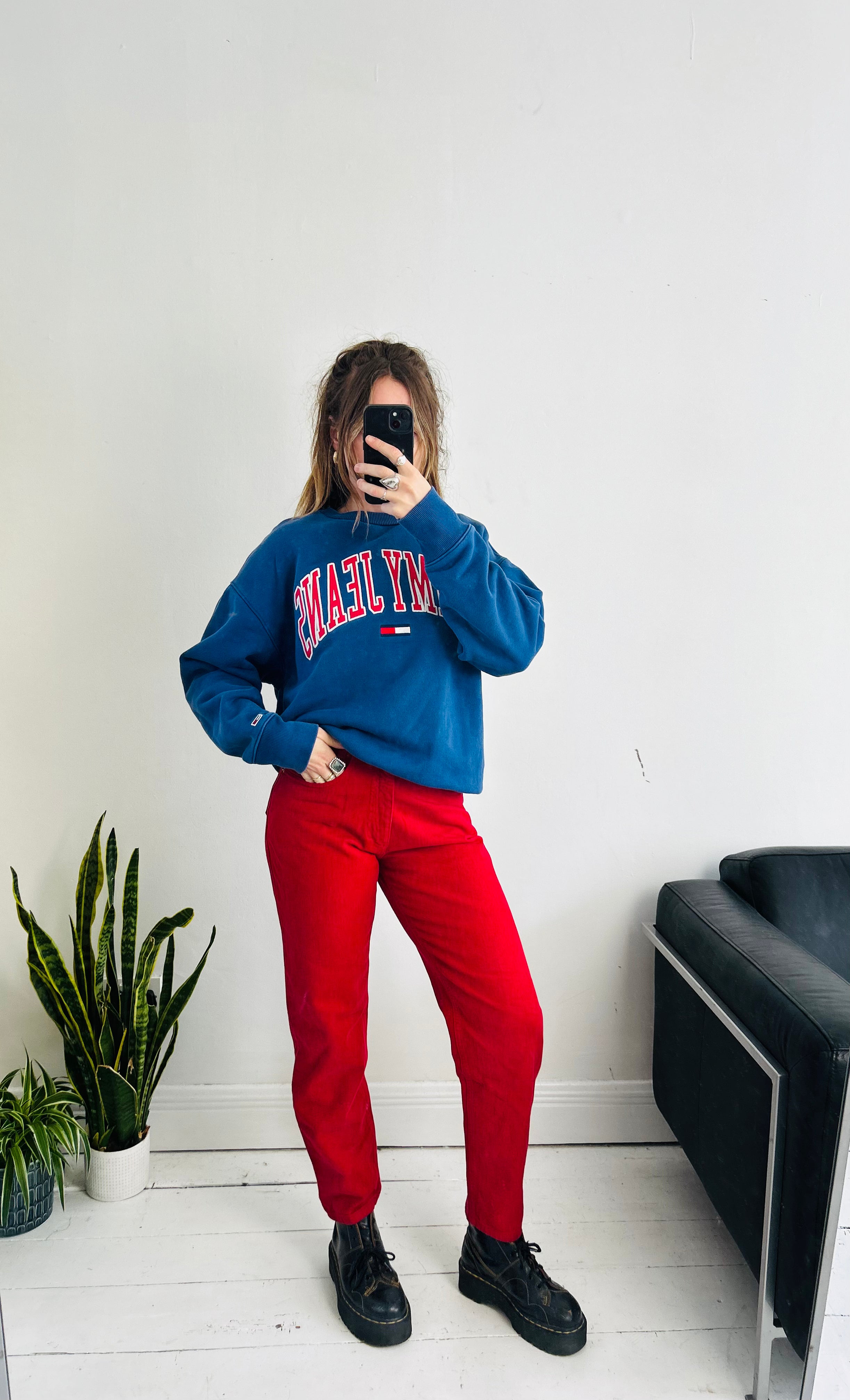 Tommy Sweater Size M
