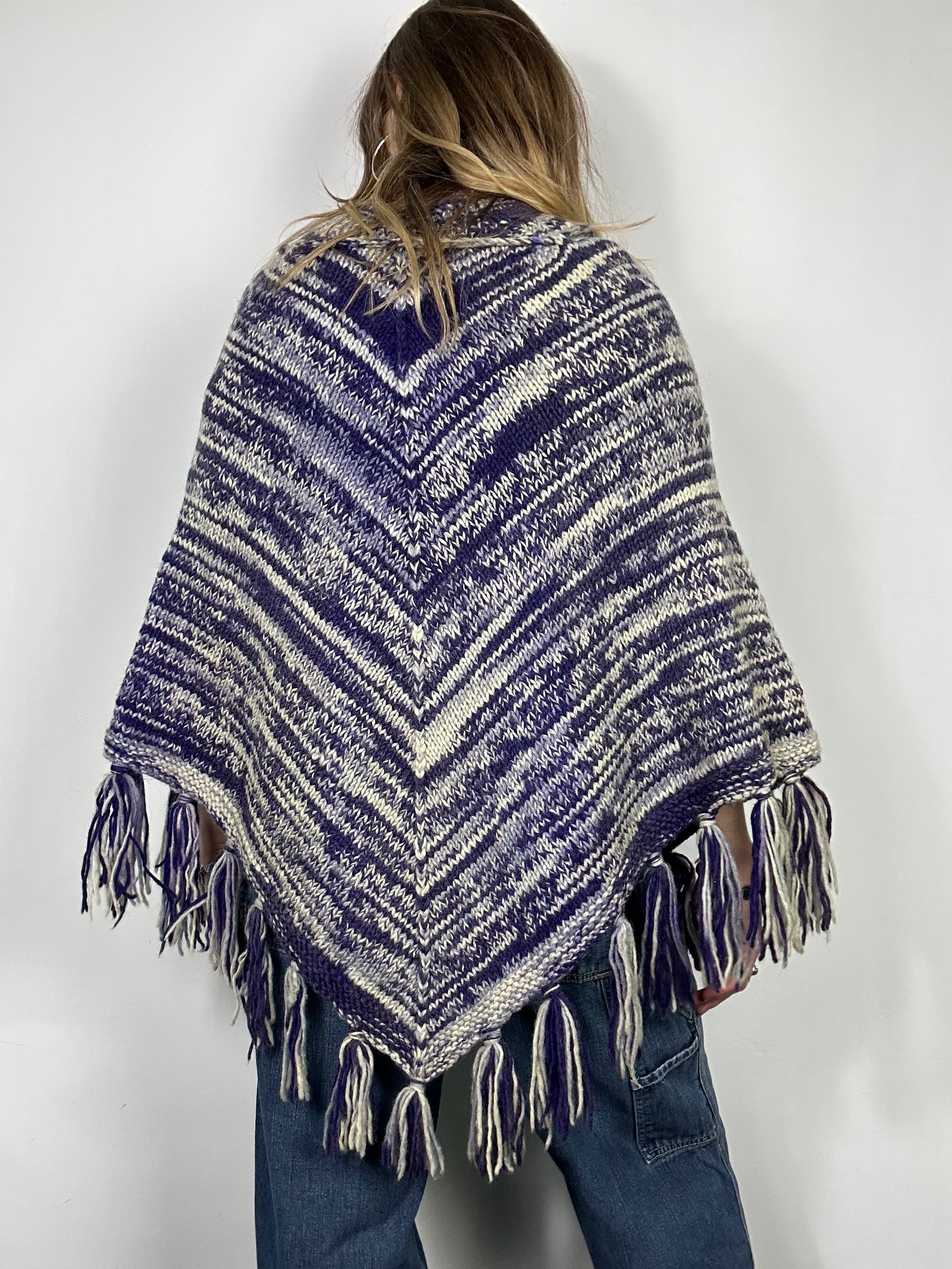 Knitted Fringed 70's Poncho Size L