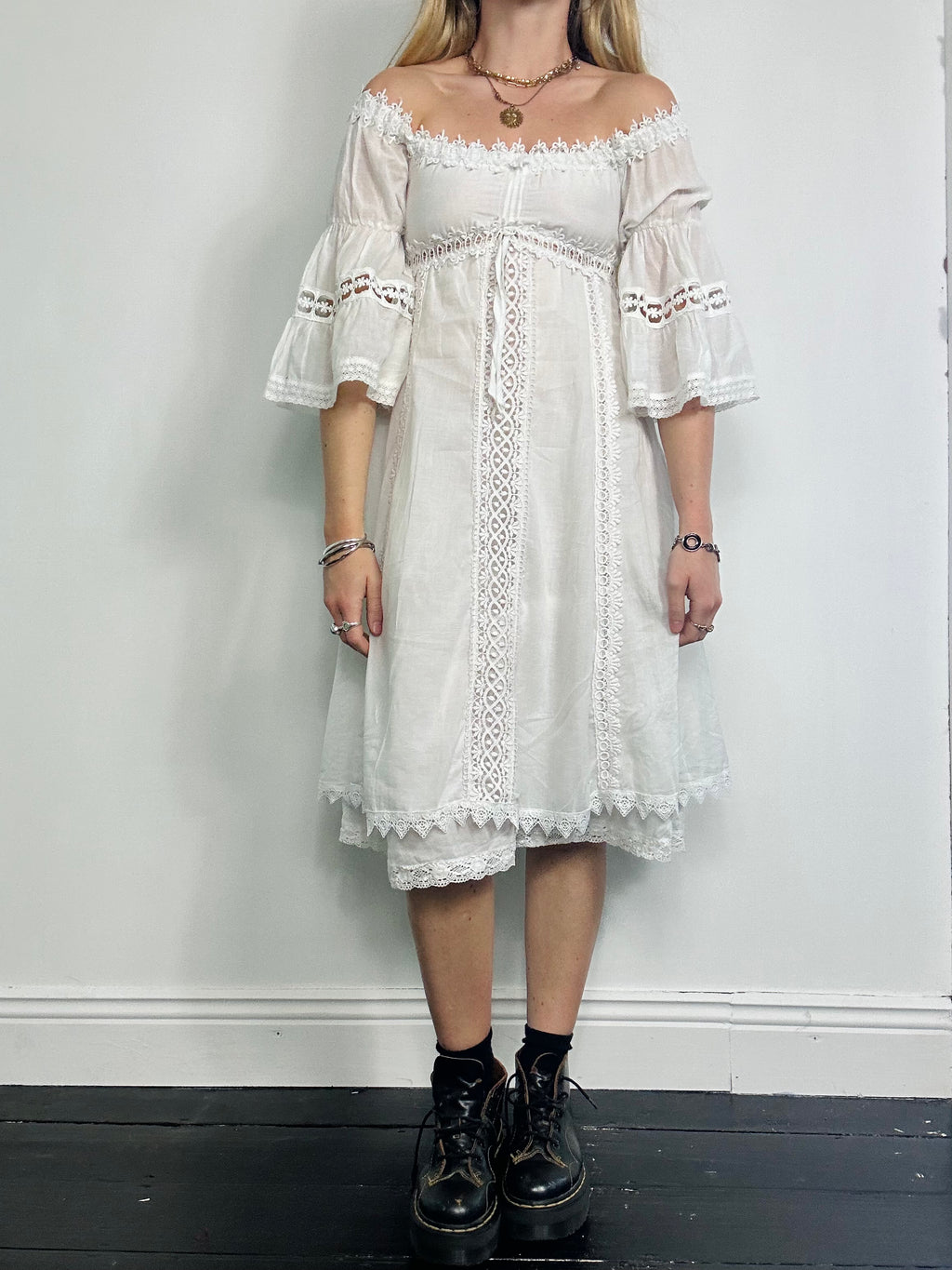 White Off The Shoulder Midi Dress Size 8