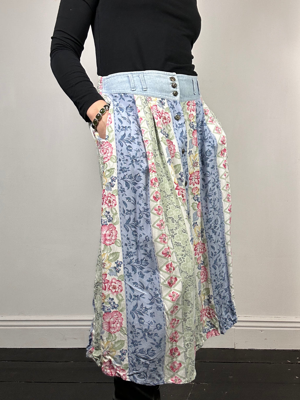 Denim Flroal Striped Midi Skirt Size 10