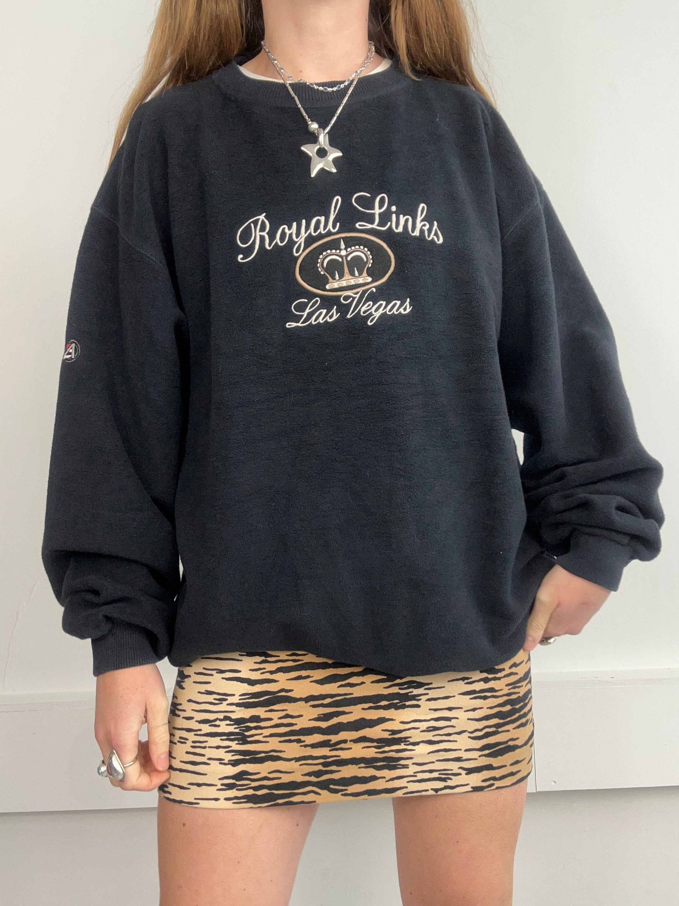 Black las Vegas 90's Sweater Size Xl