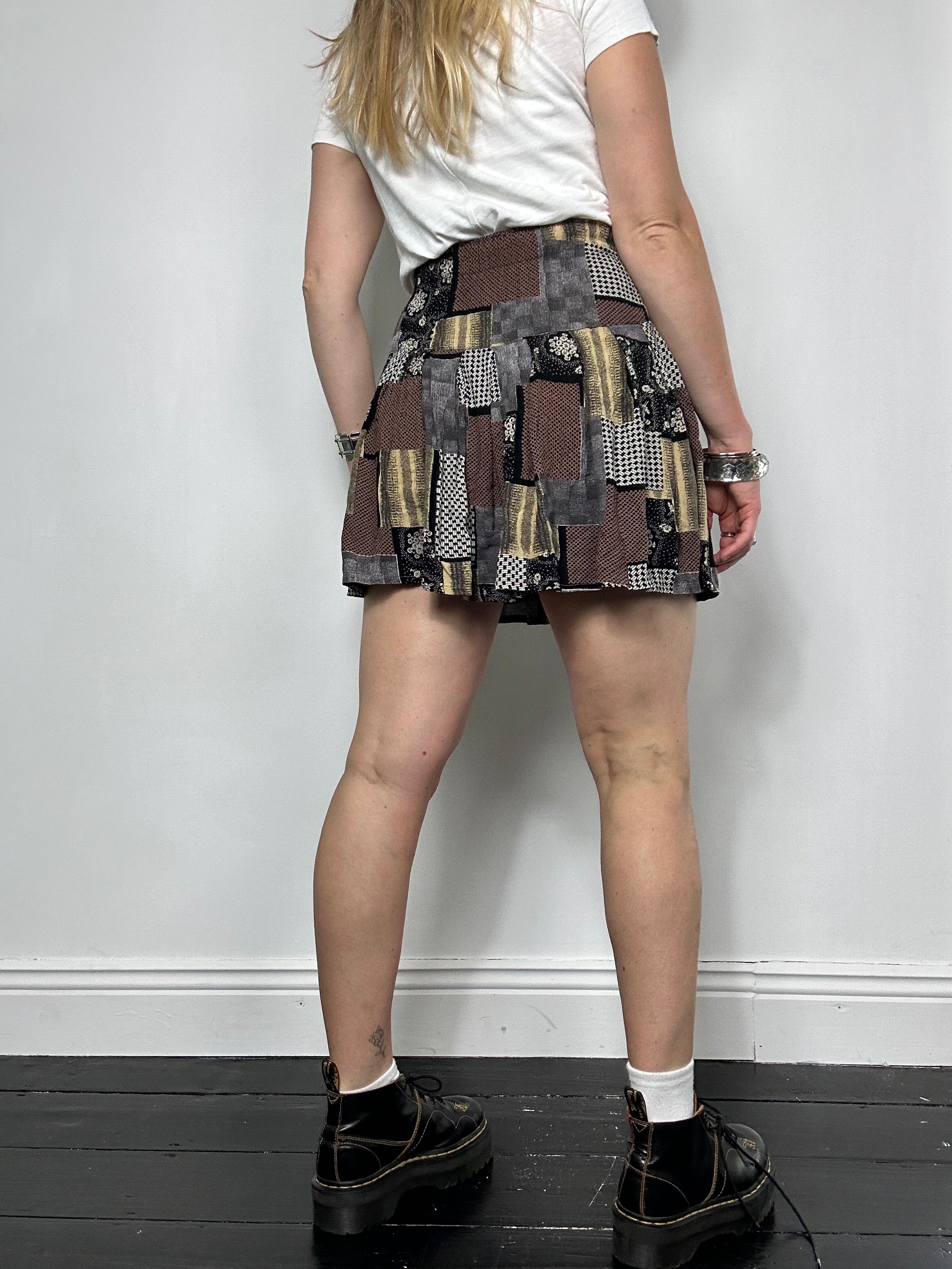 90's mini Skirt Size 8