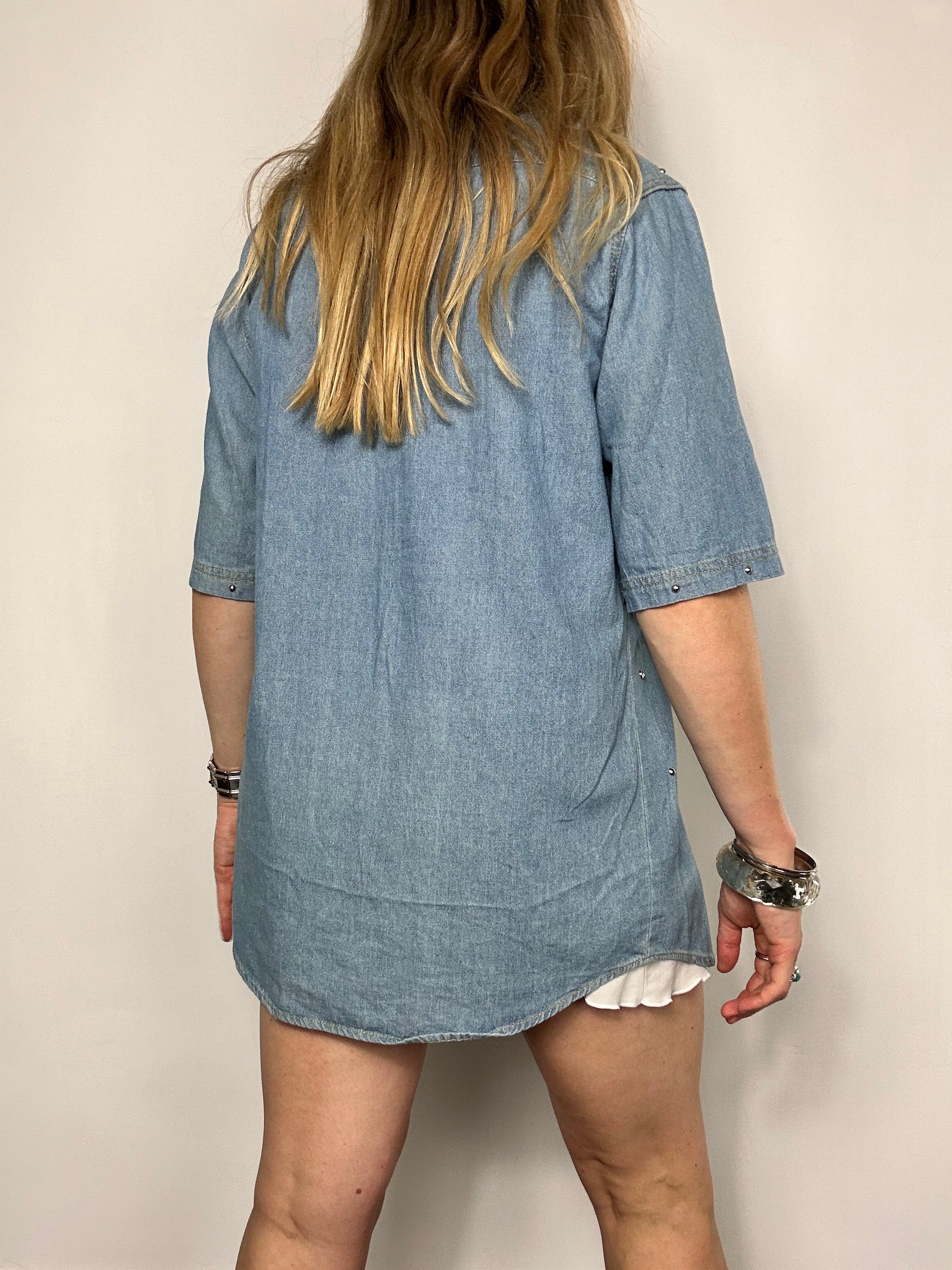 Studded Dimonte 90's Shirt Size M