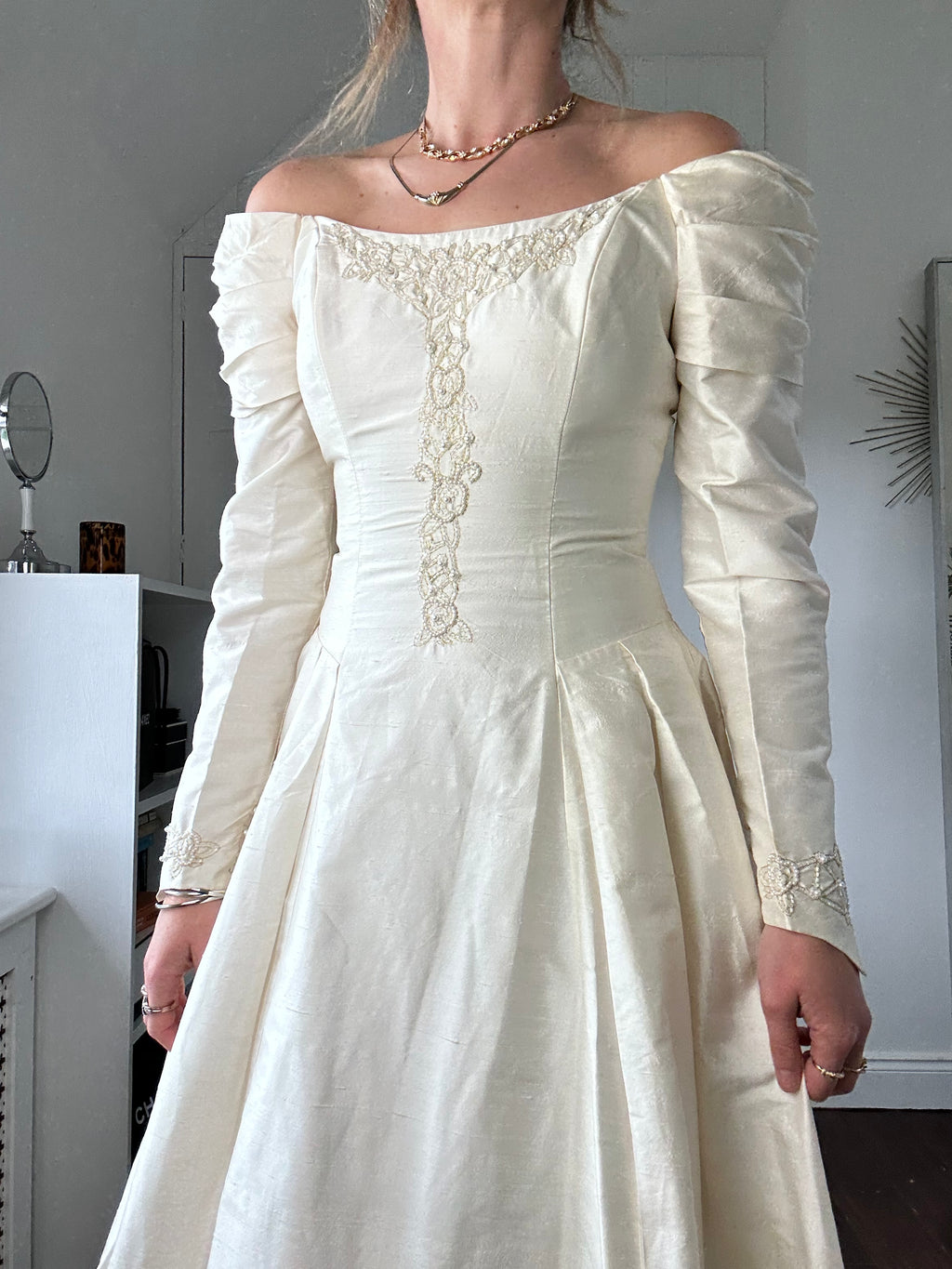 Off White Silk 1980's Wedding Gown Size 8