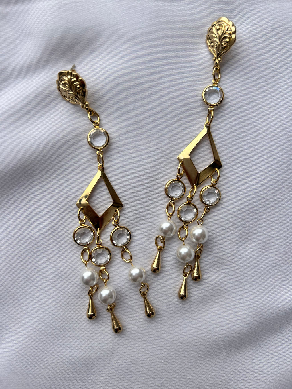 Pearl Drop Earrings 80's