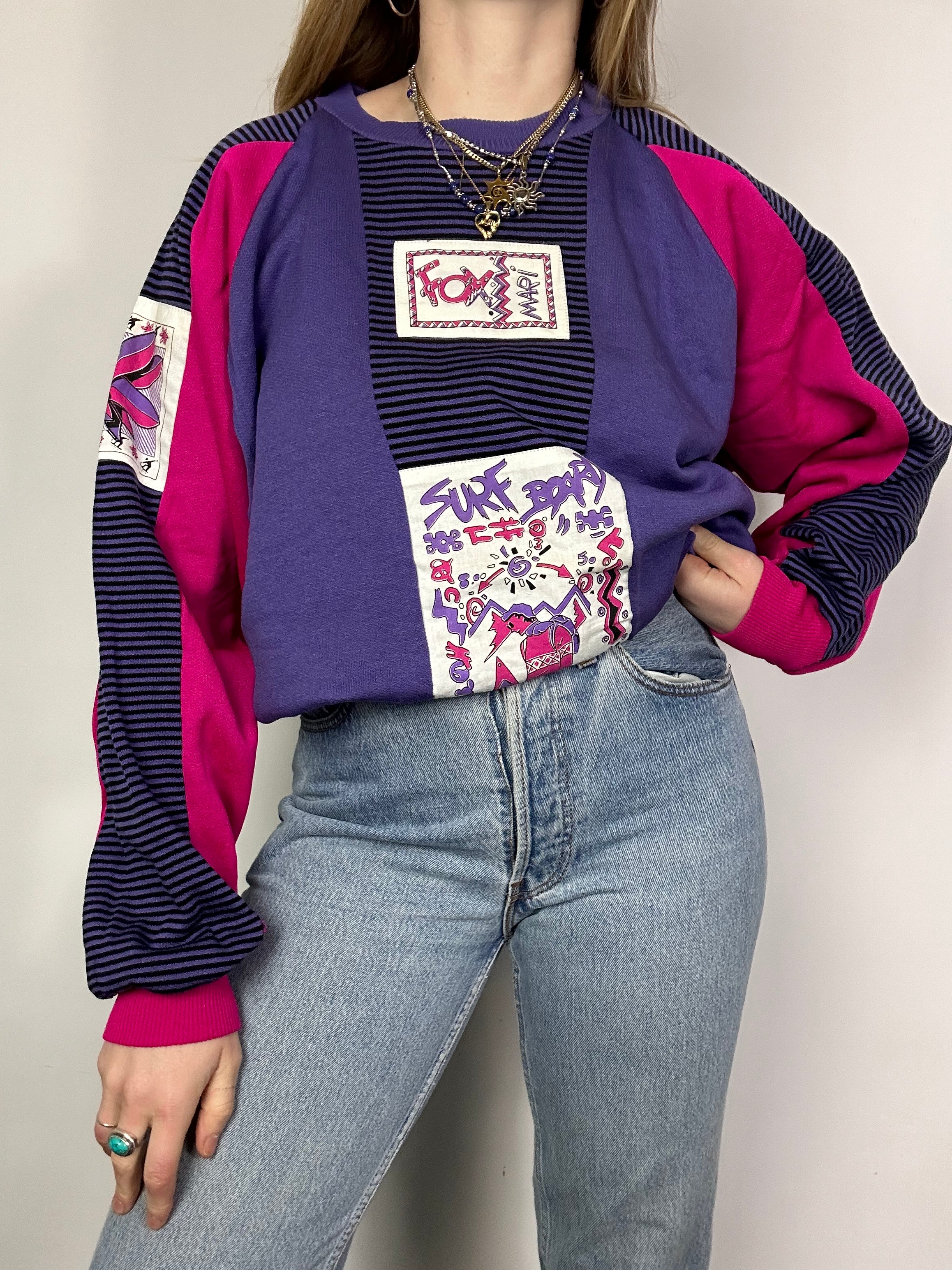 90's Surfing Sweater Size L