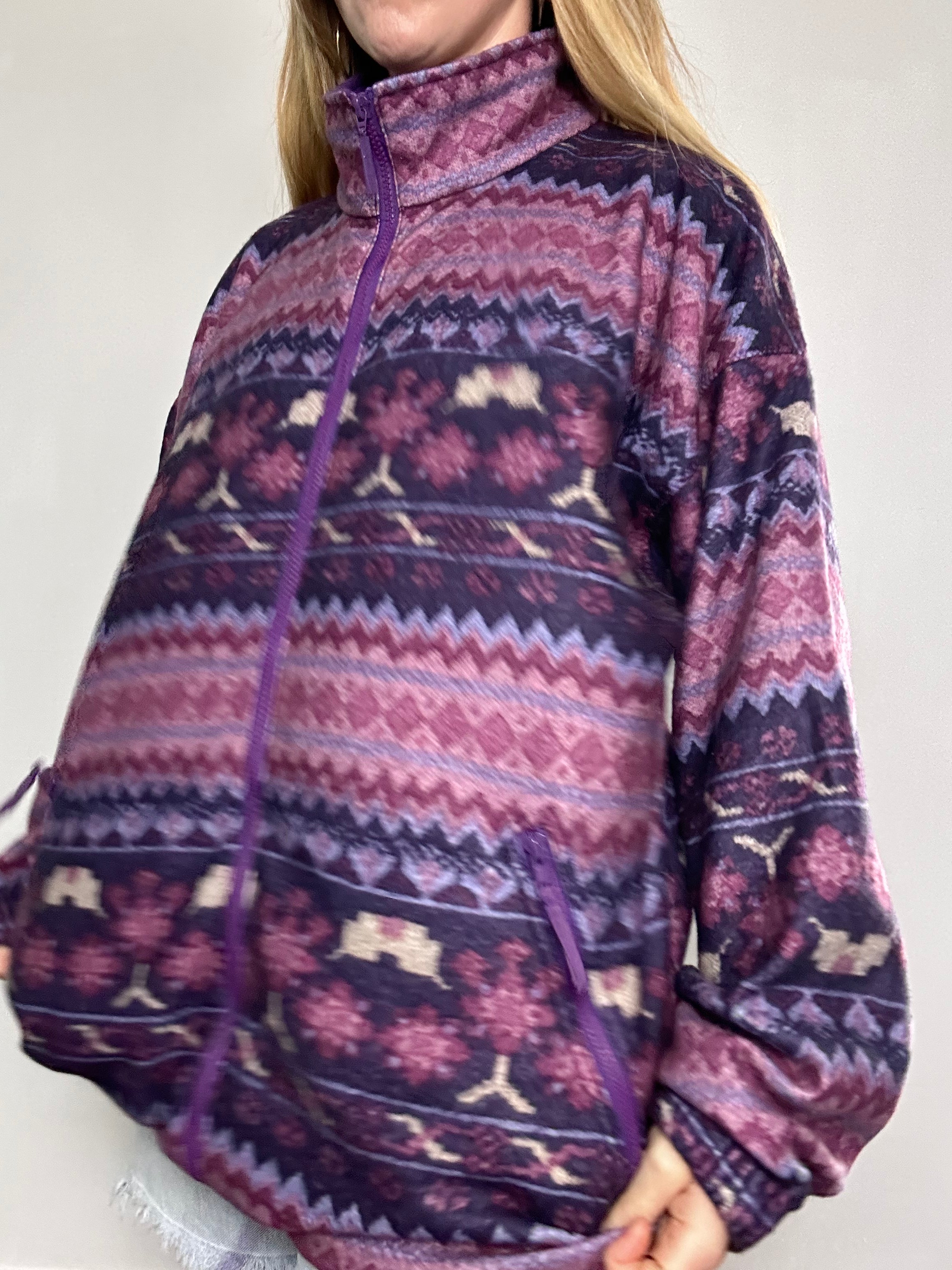 Purple aztec 80's Fleece Size L