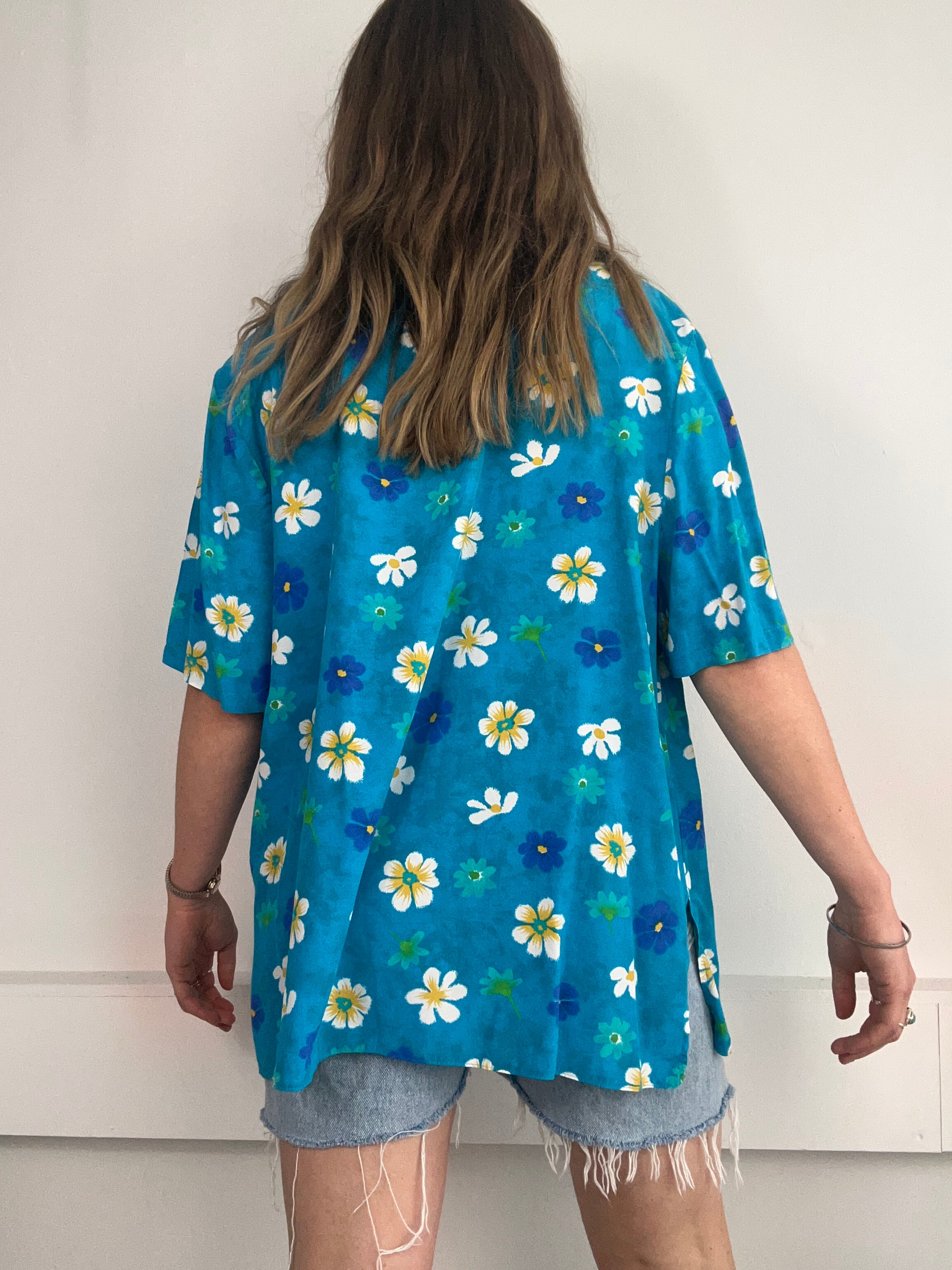 90's Floral Daisy Shirt Size L