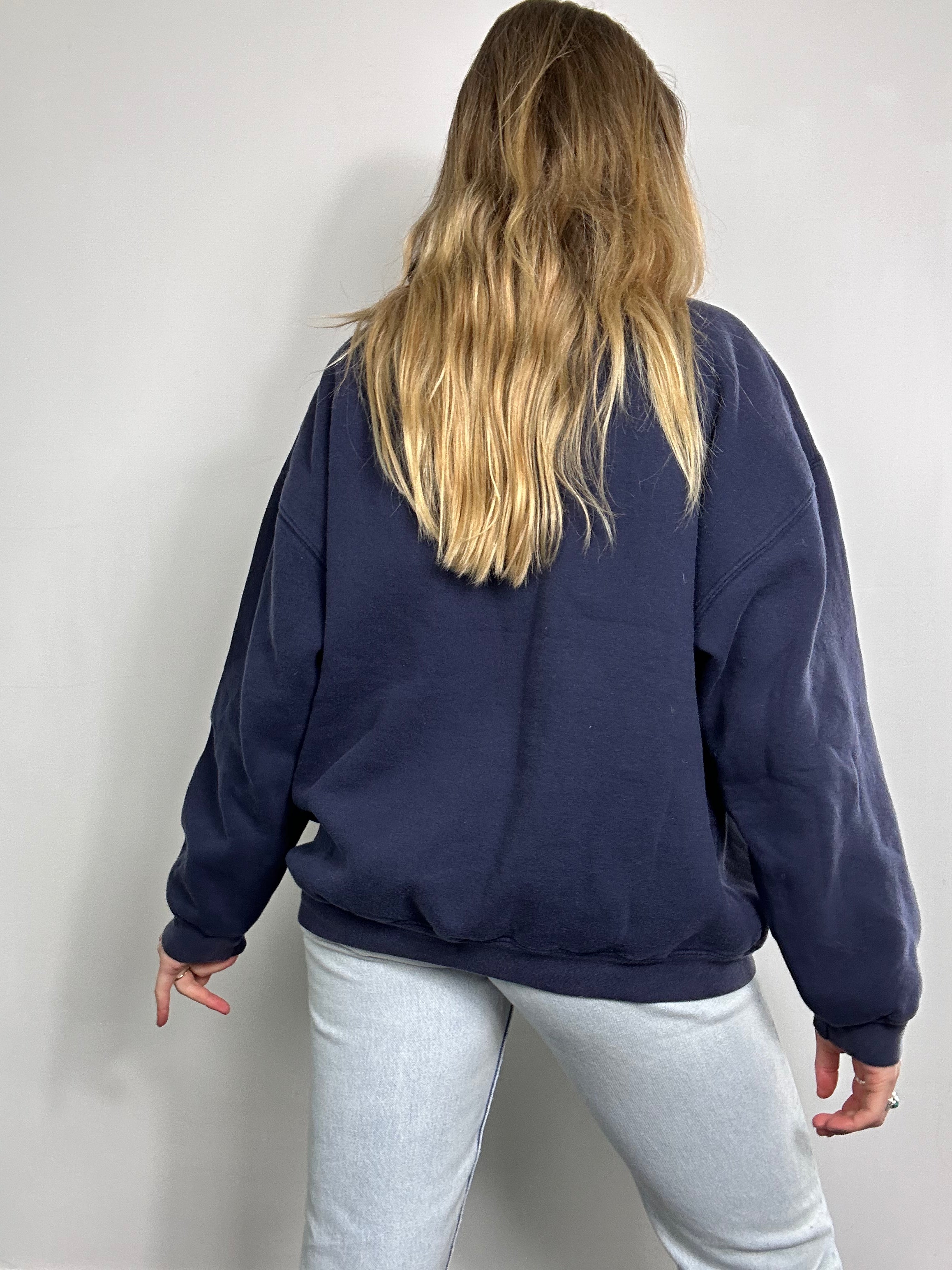 navy Winnie The Pooh 90's Sweater Size M