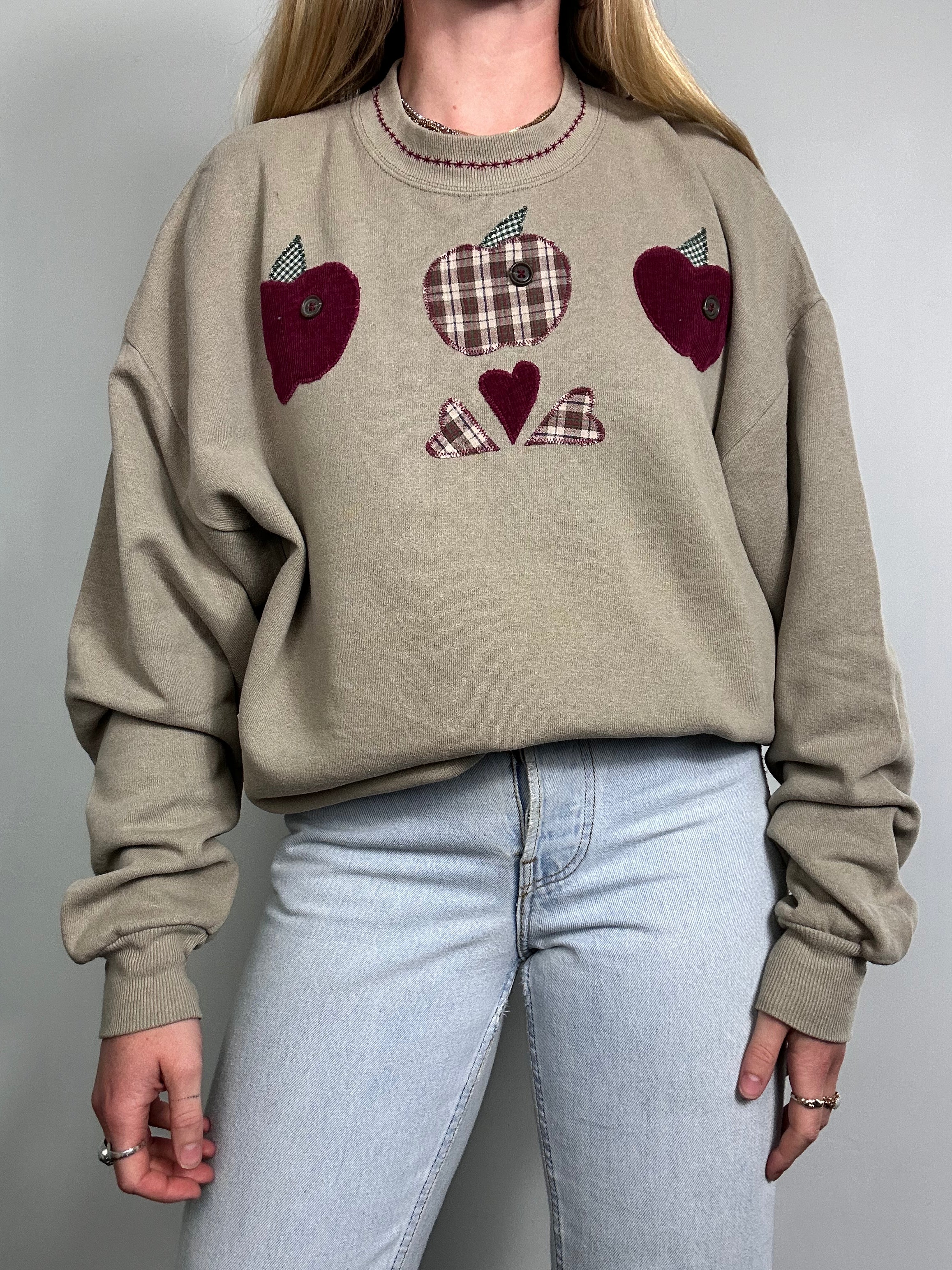 Apple 90's Sweater Size M
