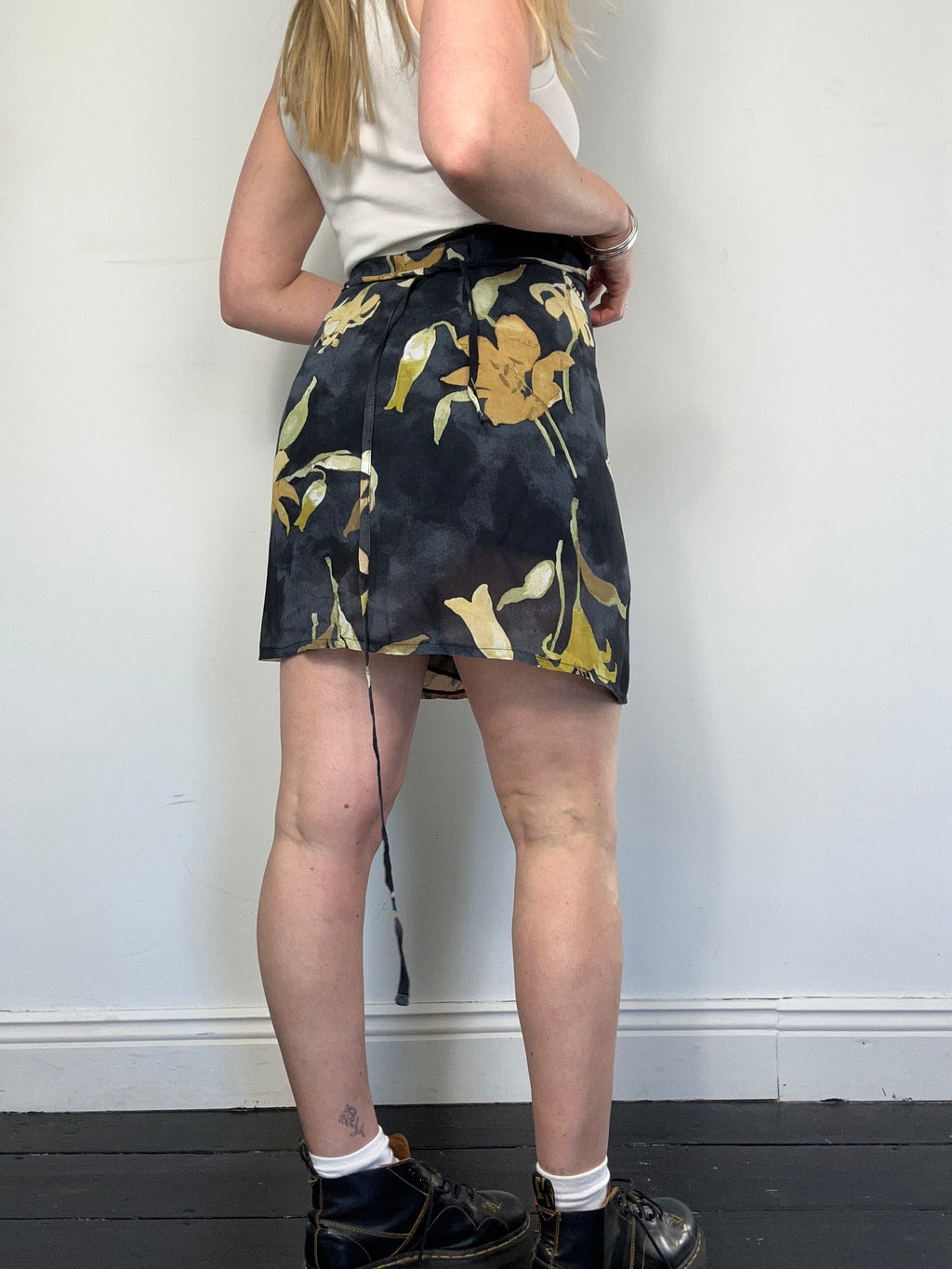 90's Wrap Mini Skirt Size 8/10