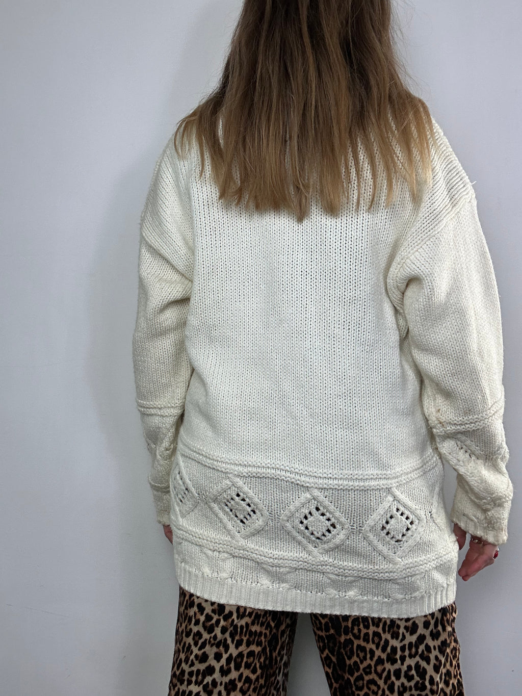 White Knitted Cardigan Size M