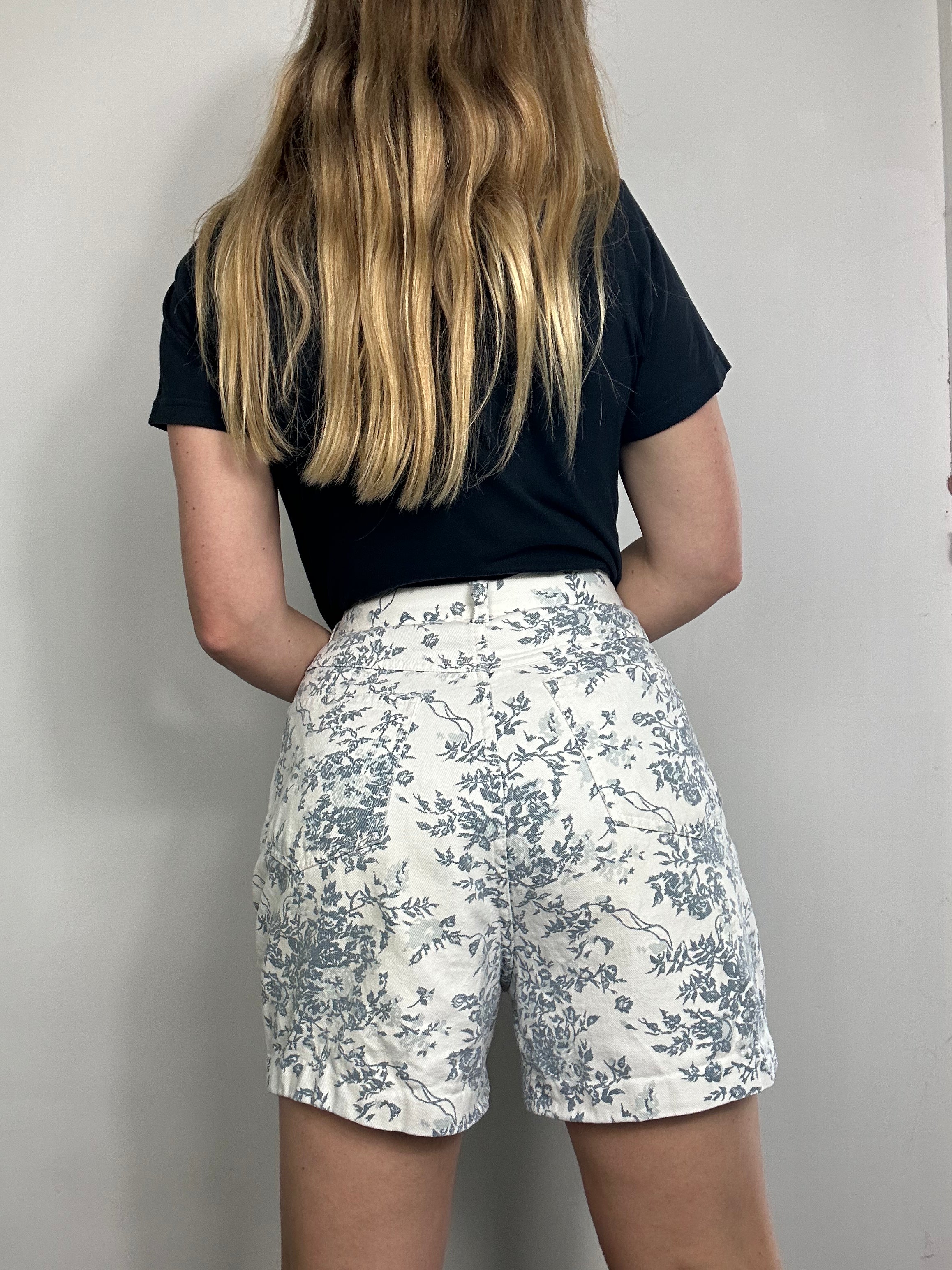 Floral Denim 80's Shorts Size 12