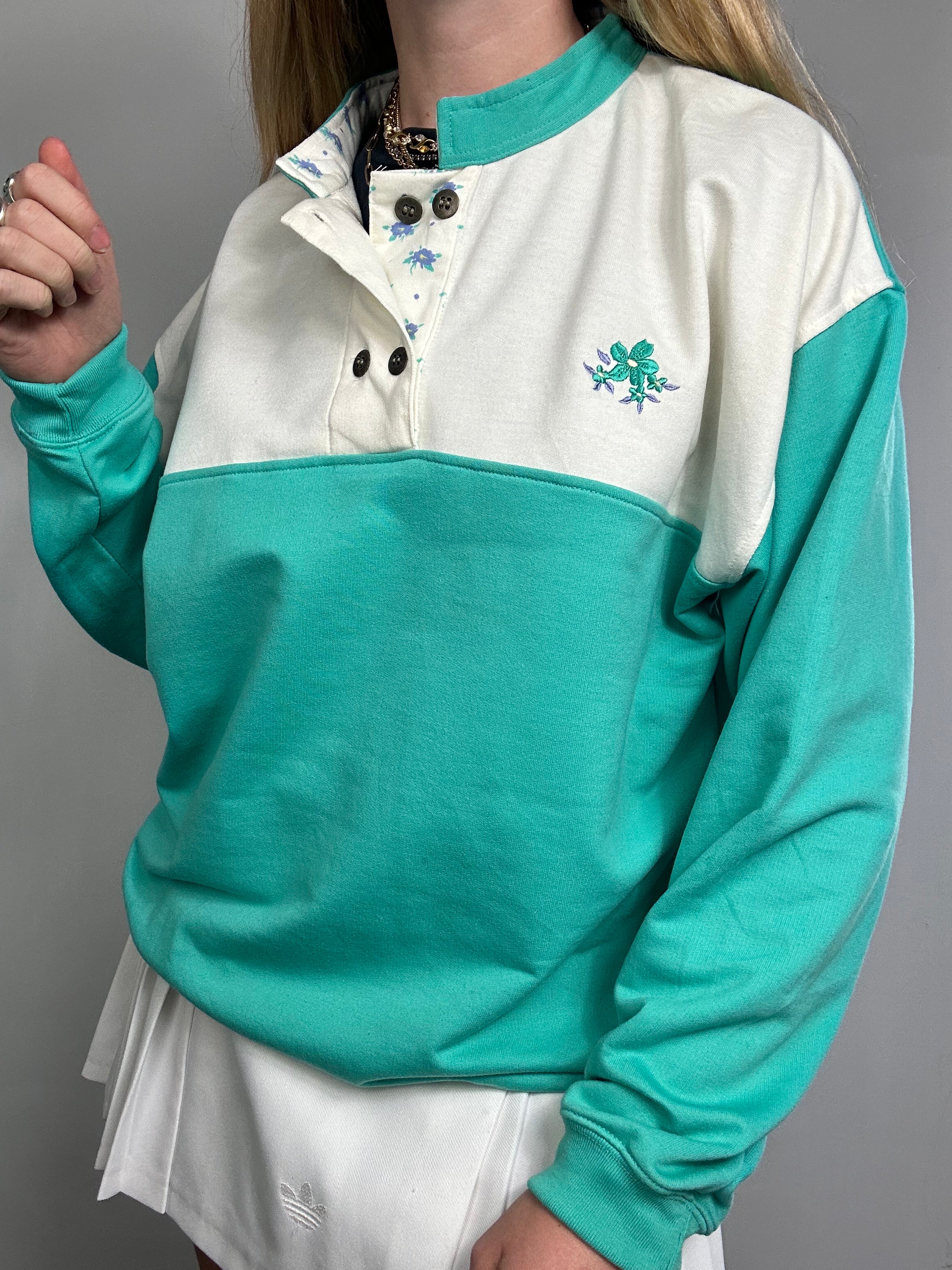 Teal 90's Sweater Size M