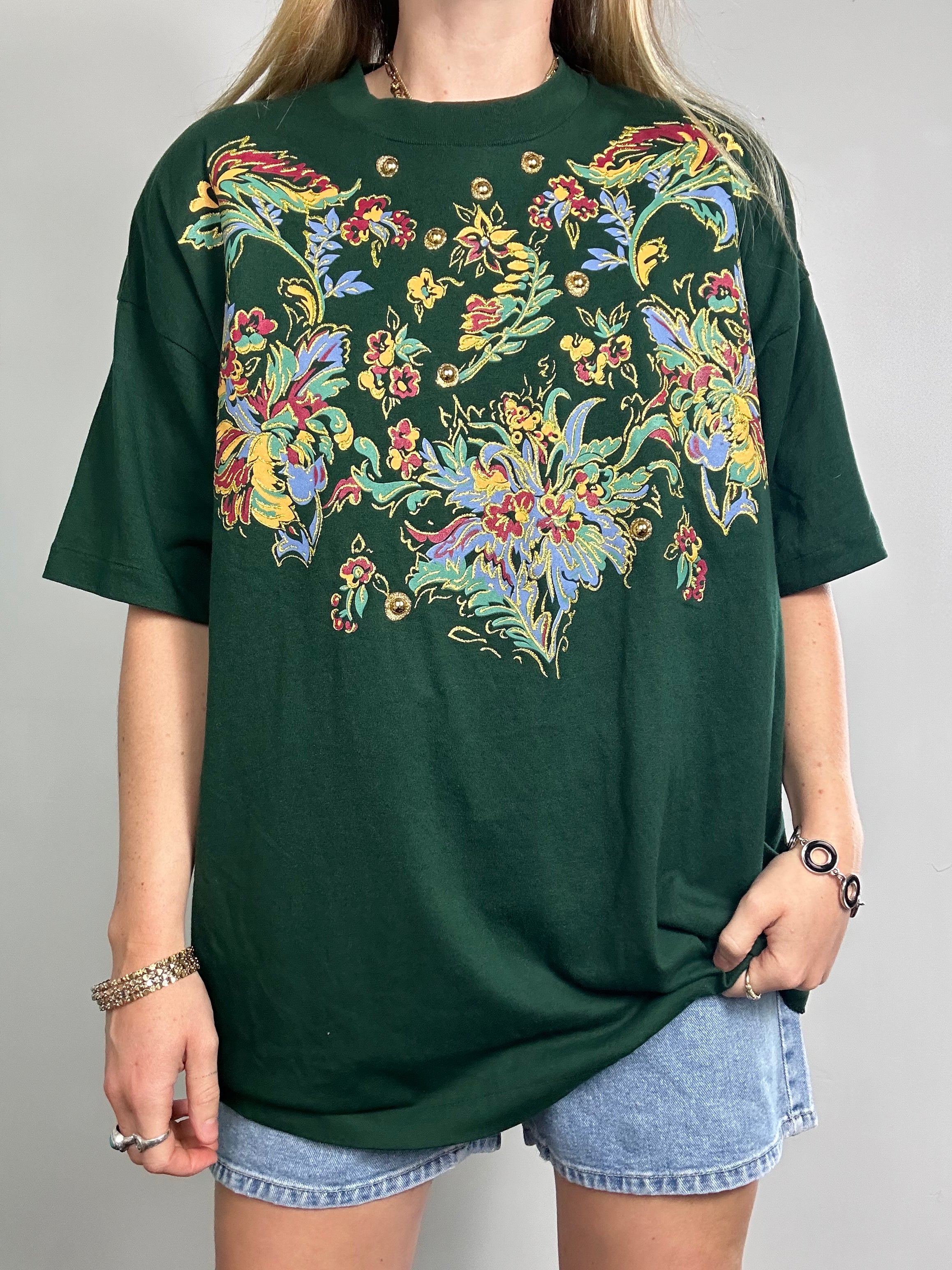 Green 80's Embellished tee Size Xl