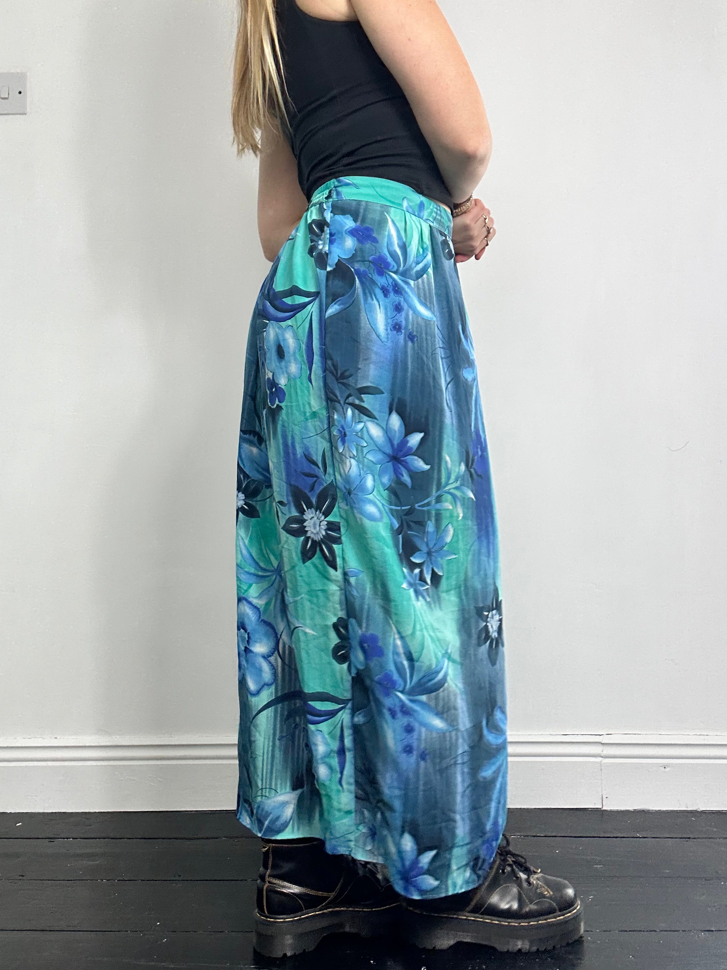 Blue Floral 90's Midi Skirt Size 12