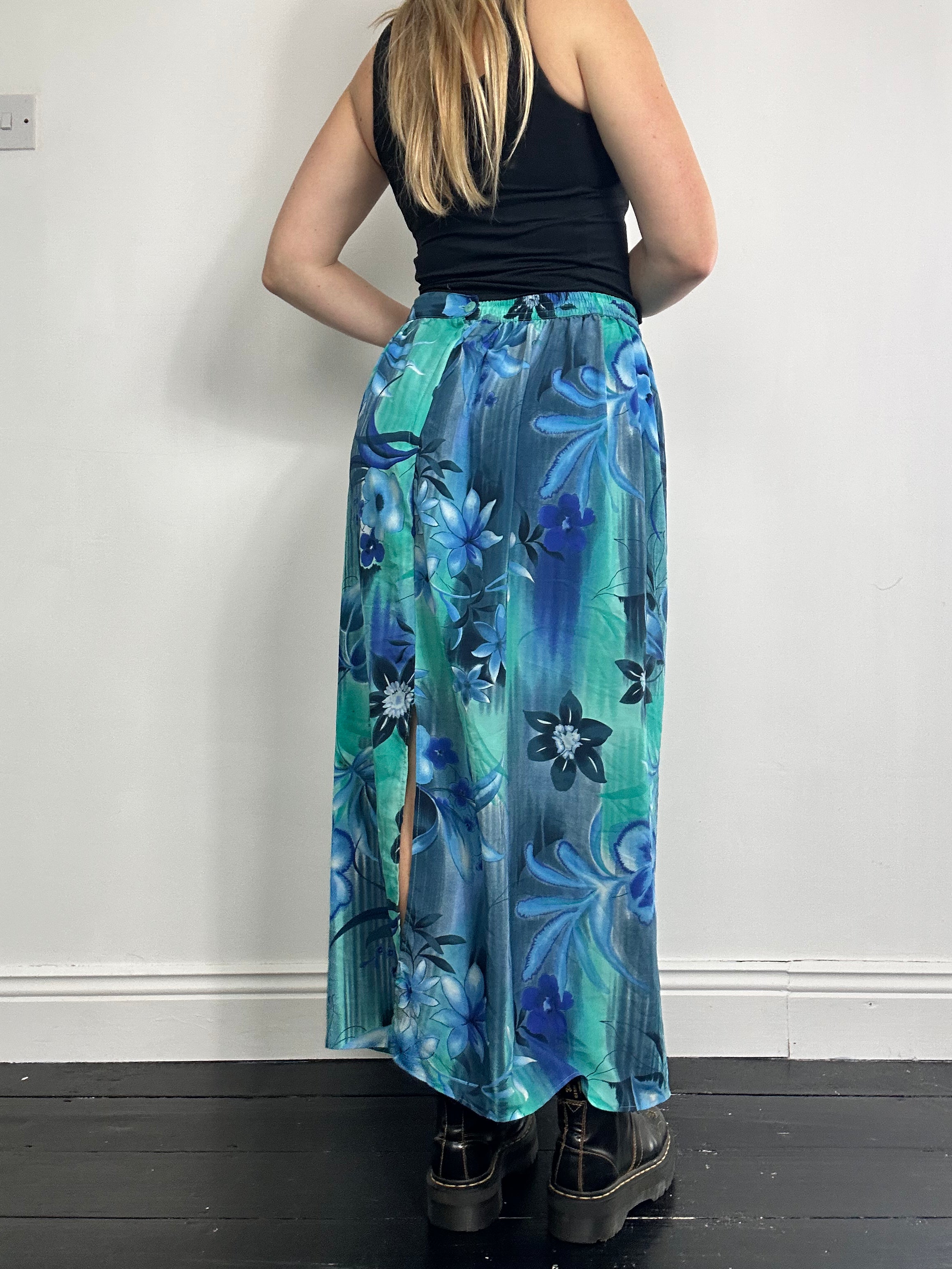 Blue Floral 90's Midi Skirt Size 12