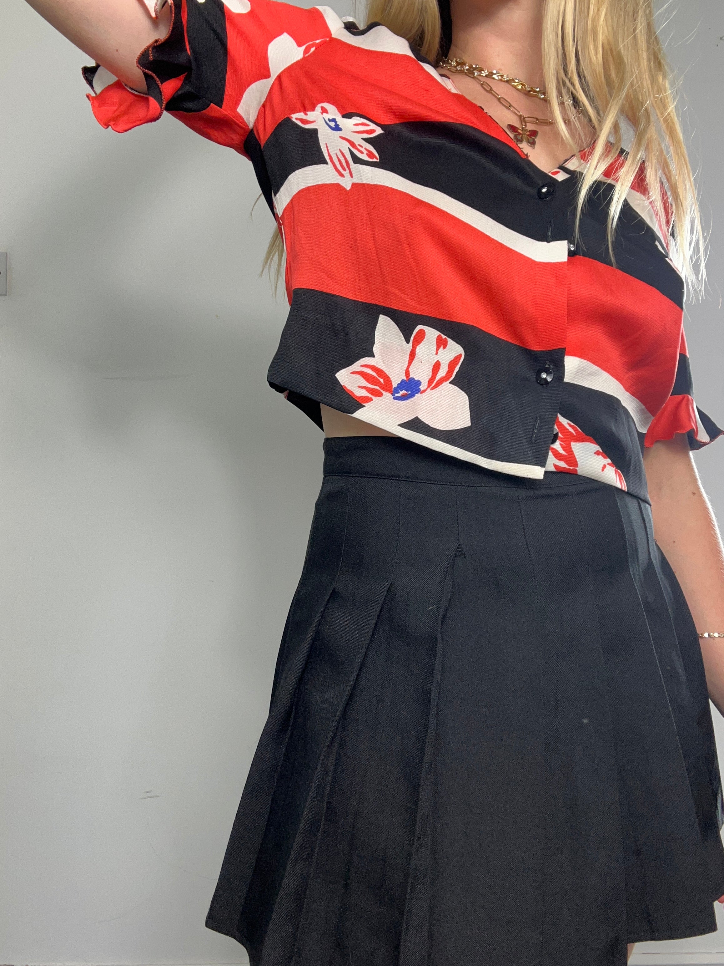 70's Cropped Shirt Size 8/10