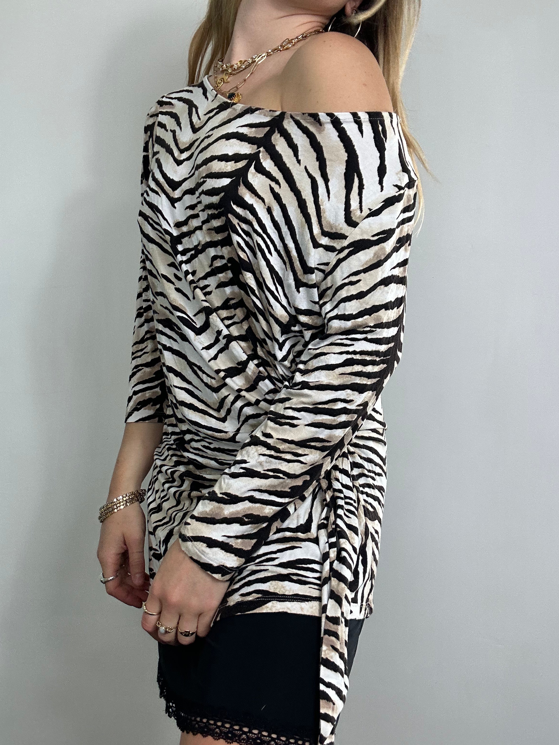 Off the Shoulder Tiger Print Top Size 12