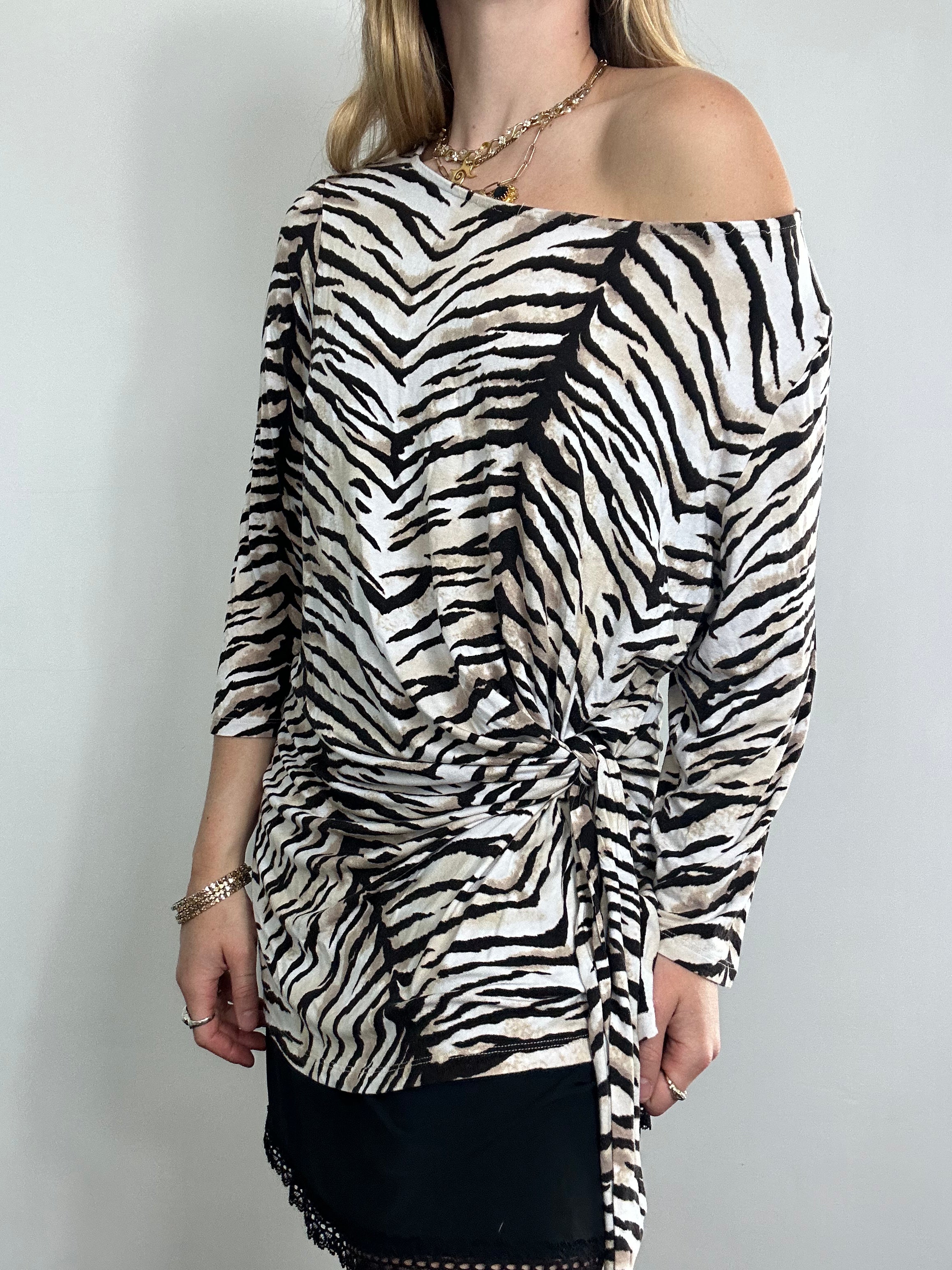 Off the Shoulder Tiger Print Top Size 12