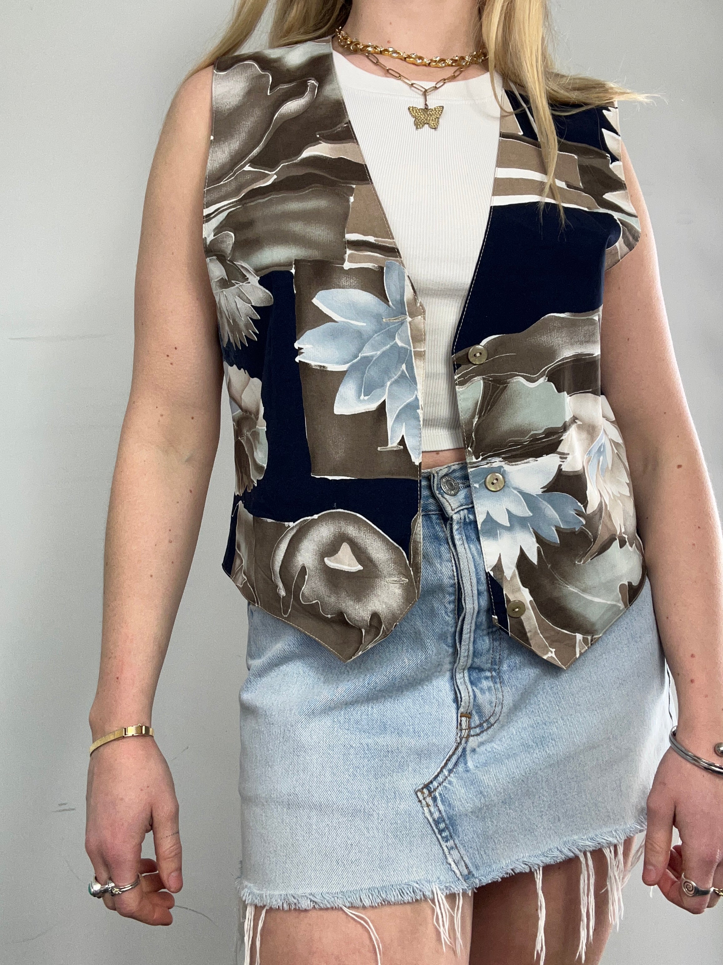 90's Floral Waistcoat Size 10
