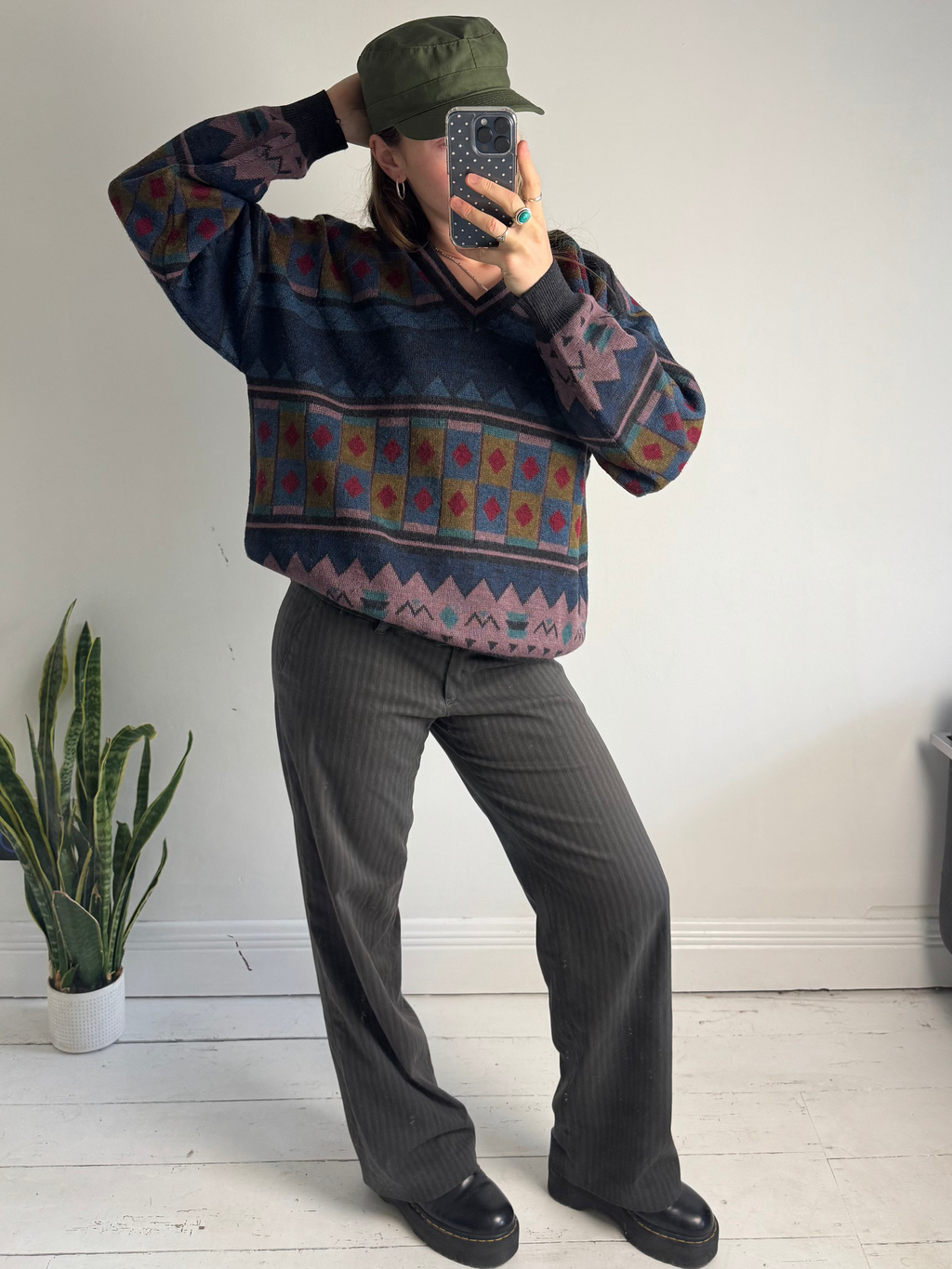 Aztec 80's Knitted v Neck Sweater Size L