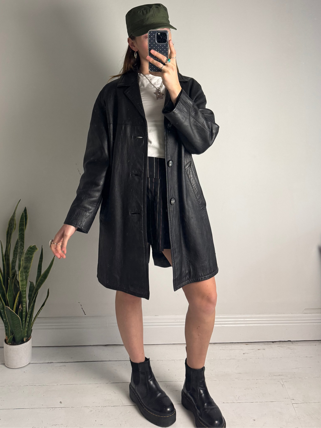 Black Leather jacket 80's Size L