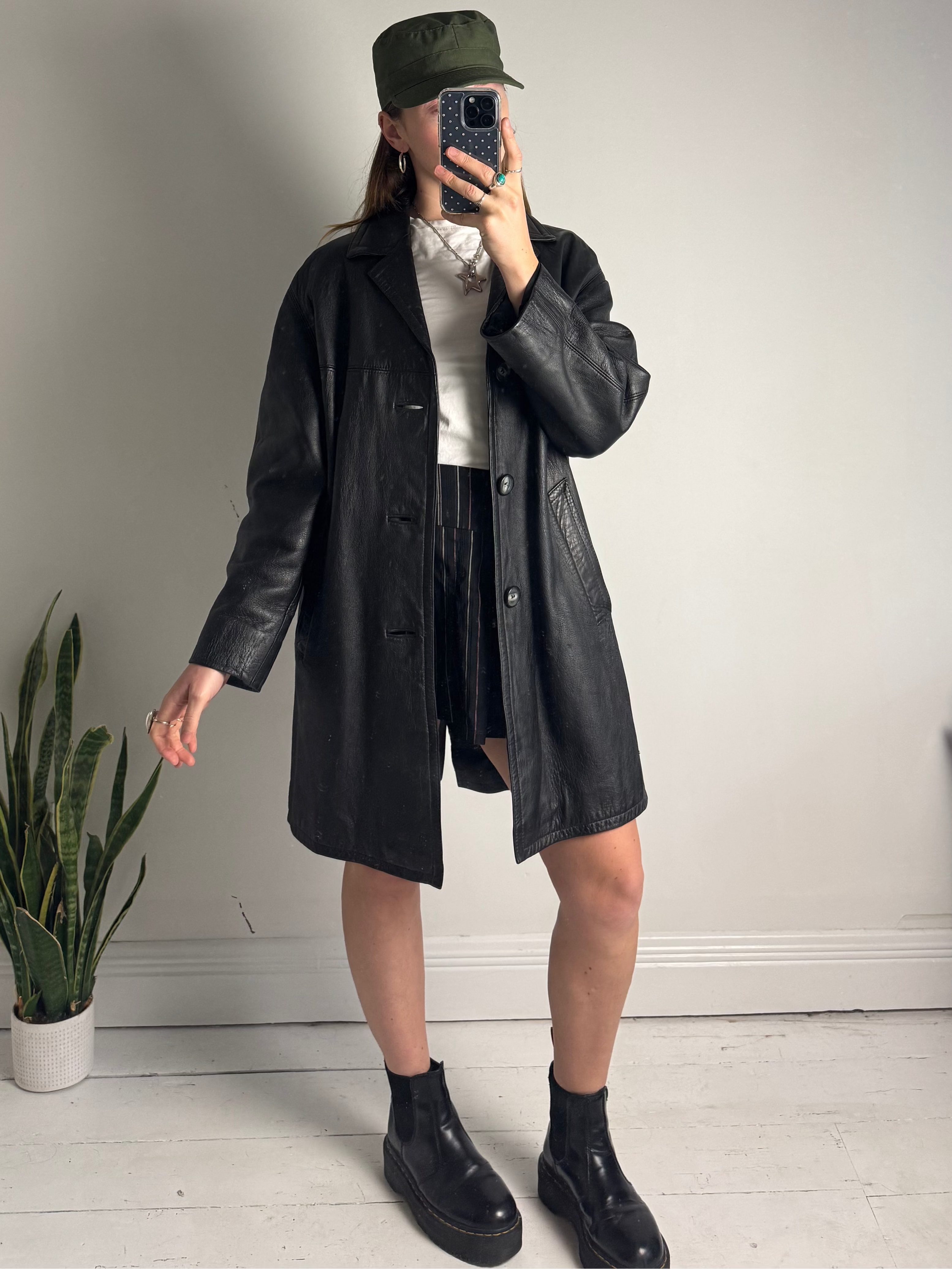 Black Leather jacket 80's Size L