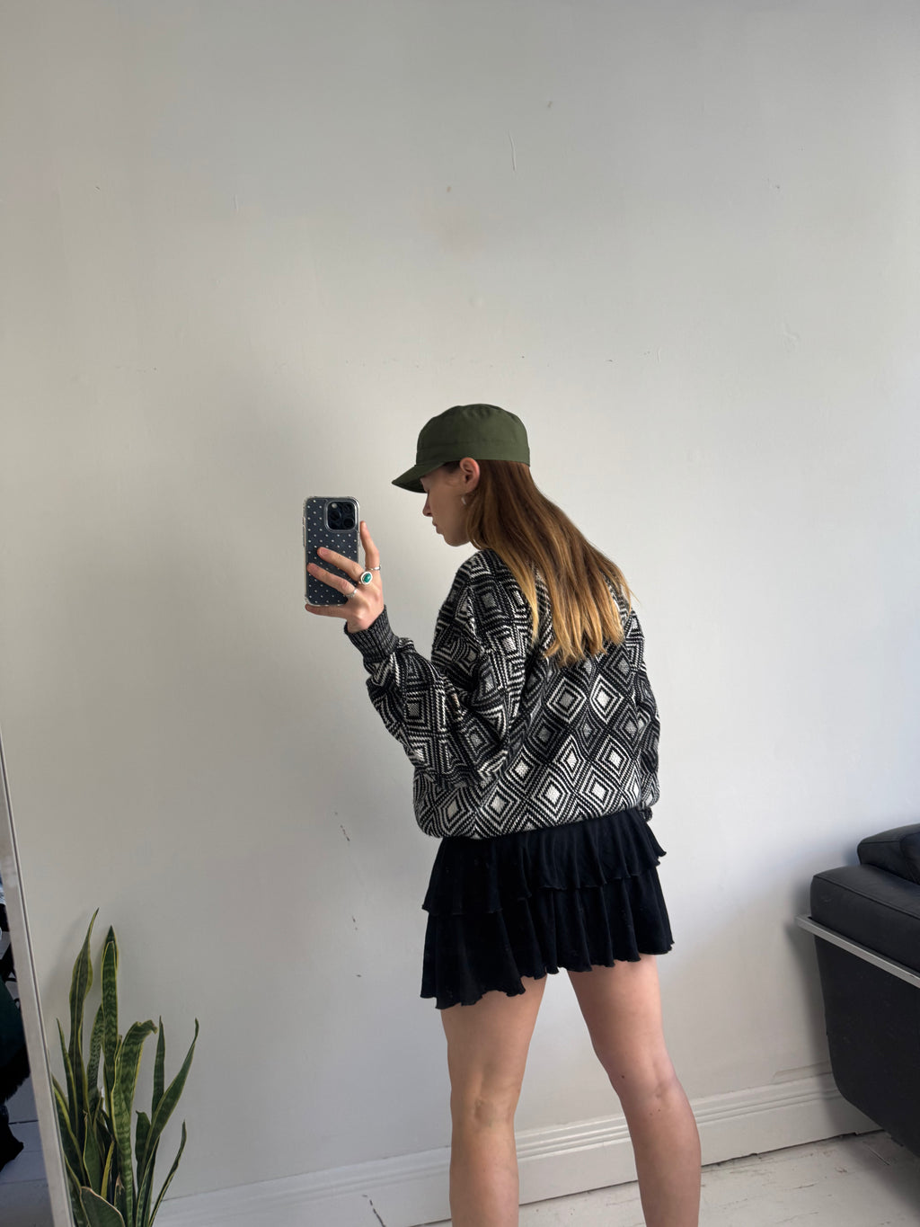 Black 80's Knitted Sweater Size M