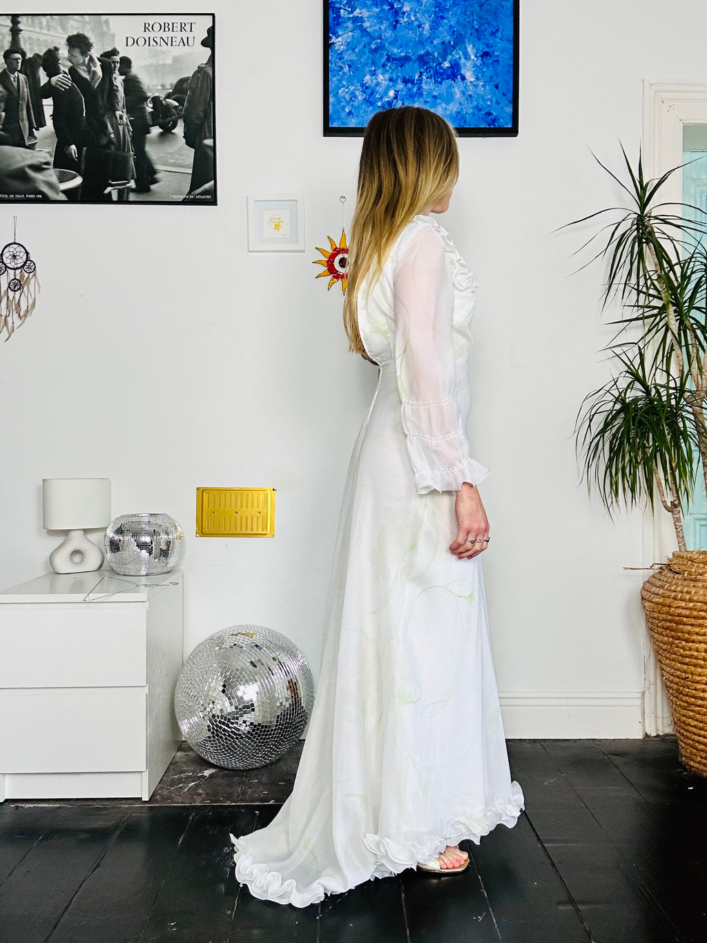 1970's Ruffle Wedding Dress Size 6