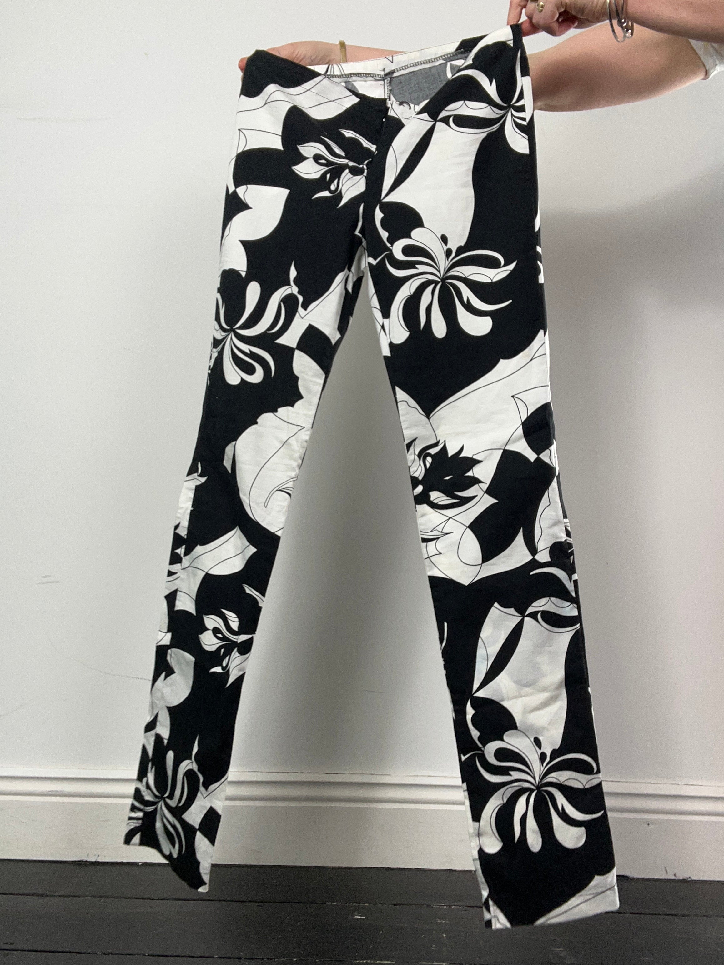 Monochrome Pants Size 8
