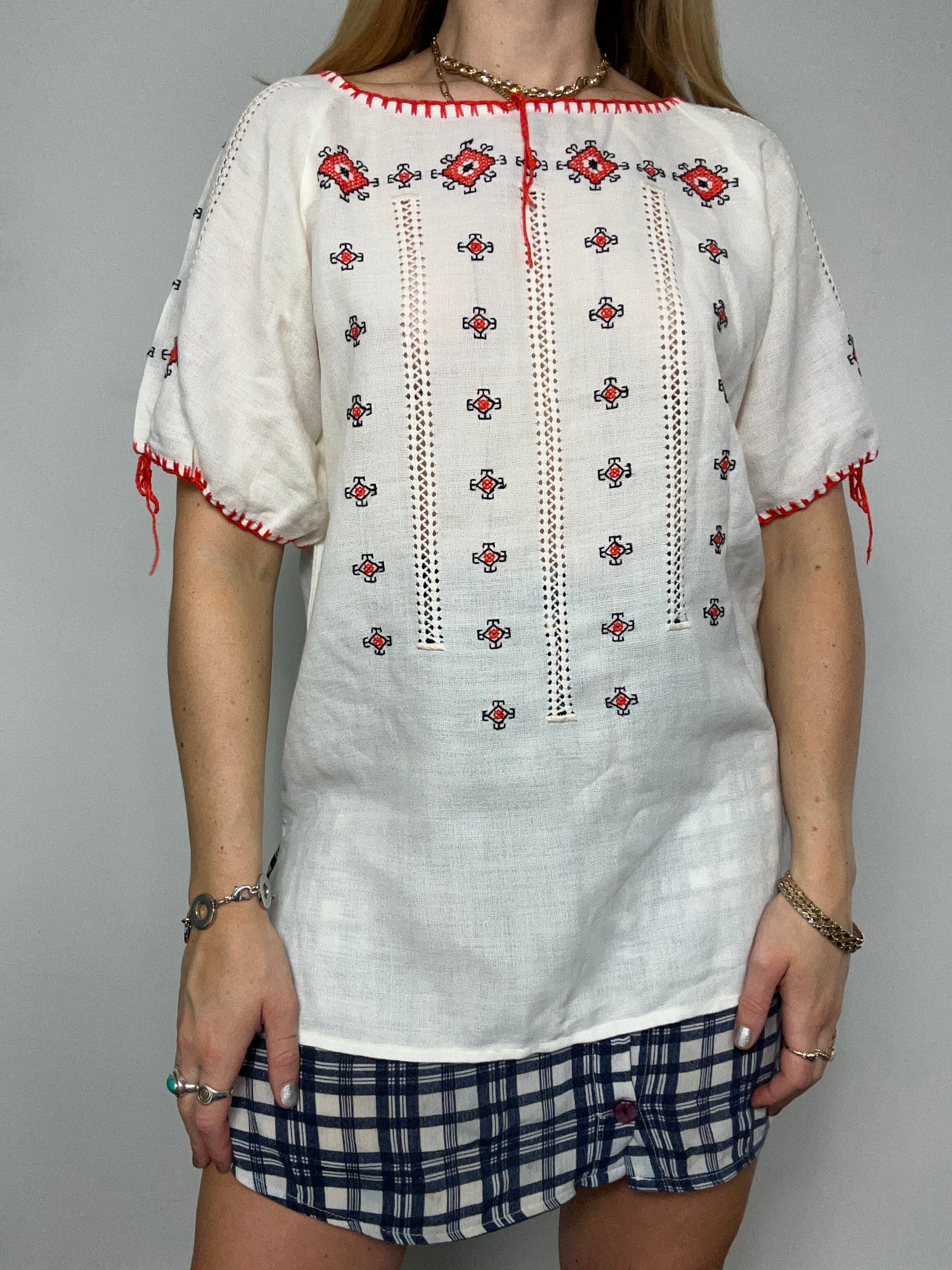 1970's Embroidered Top Size 10