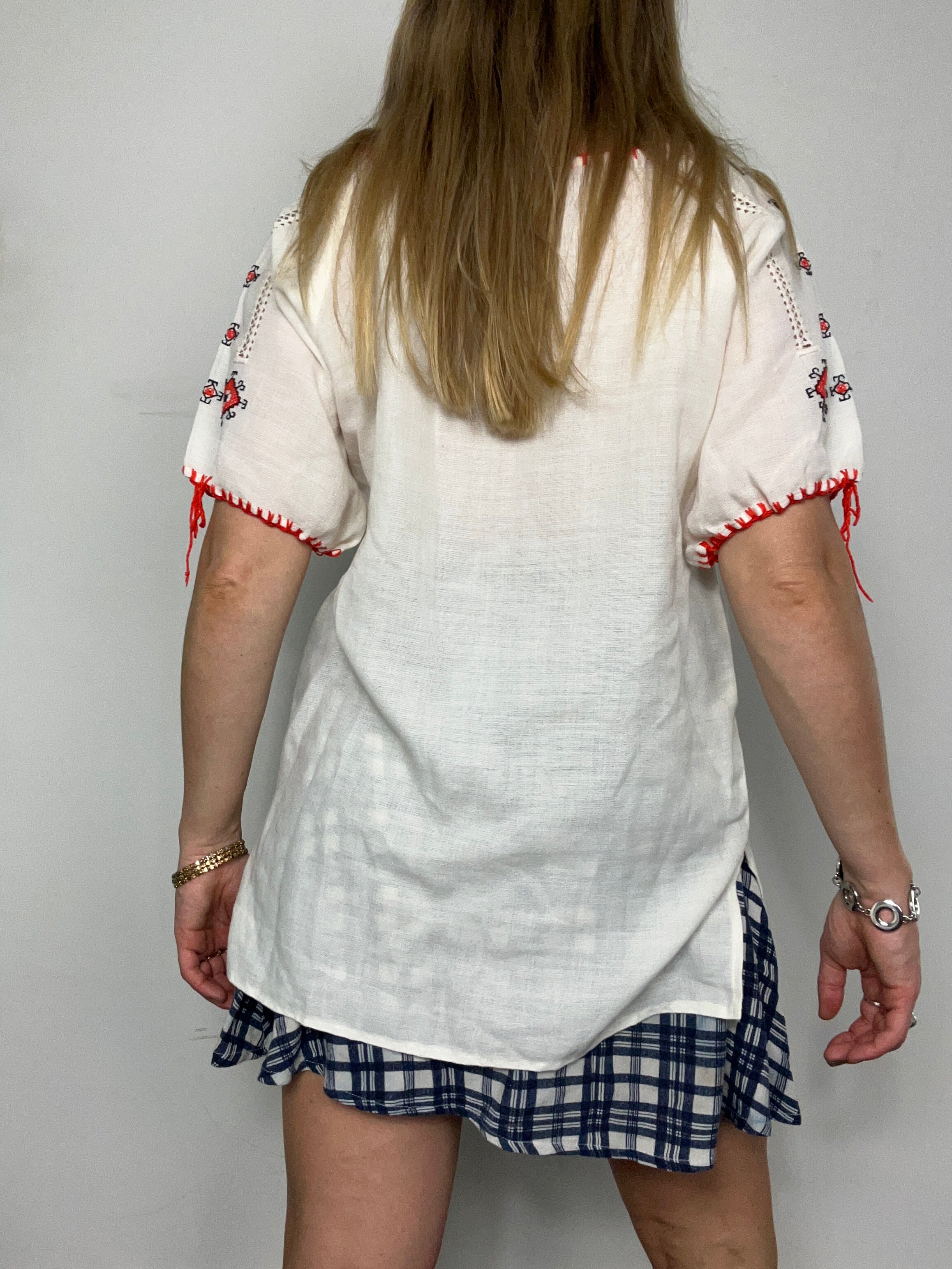1970's Embroidered Top Size 10