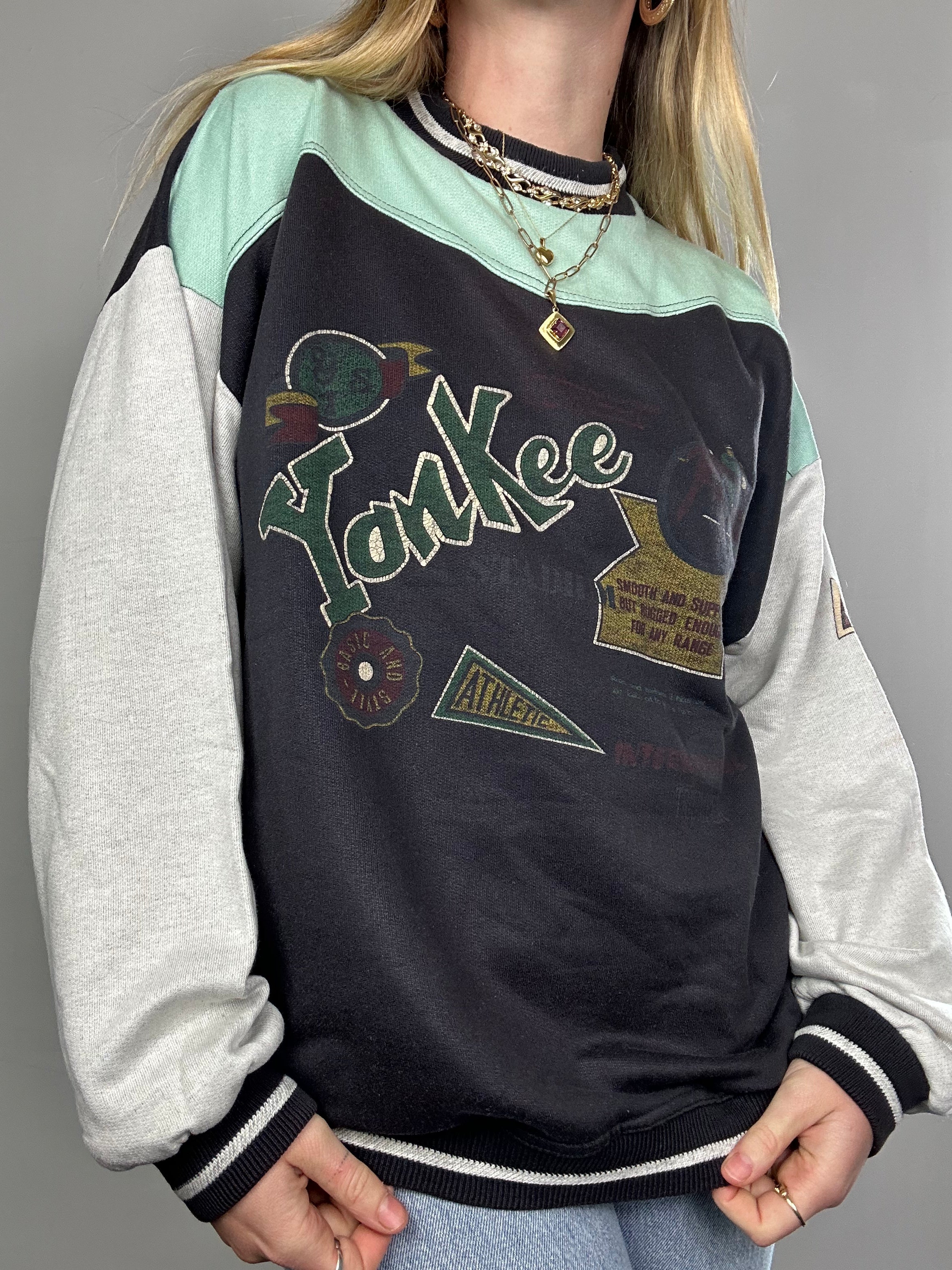Yankees 80's Sweater Size M